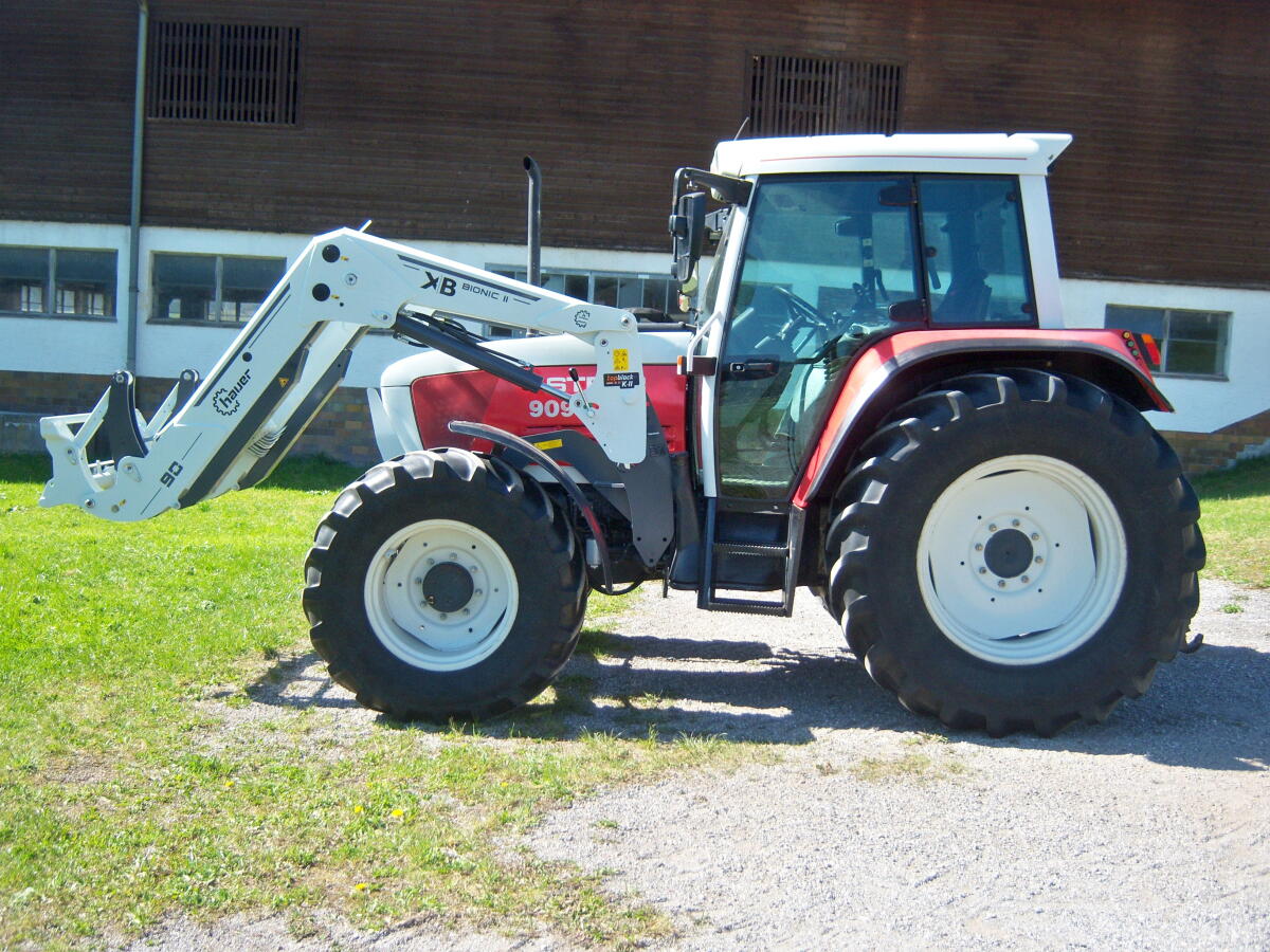 STEYR 9094 A mit HAUER XB 90 Topzustand 2