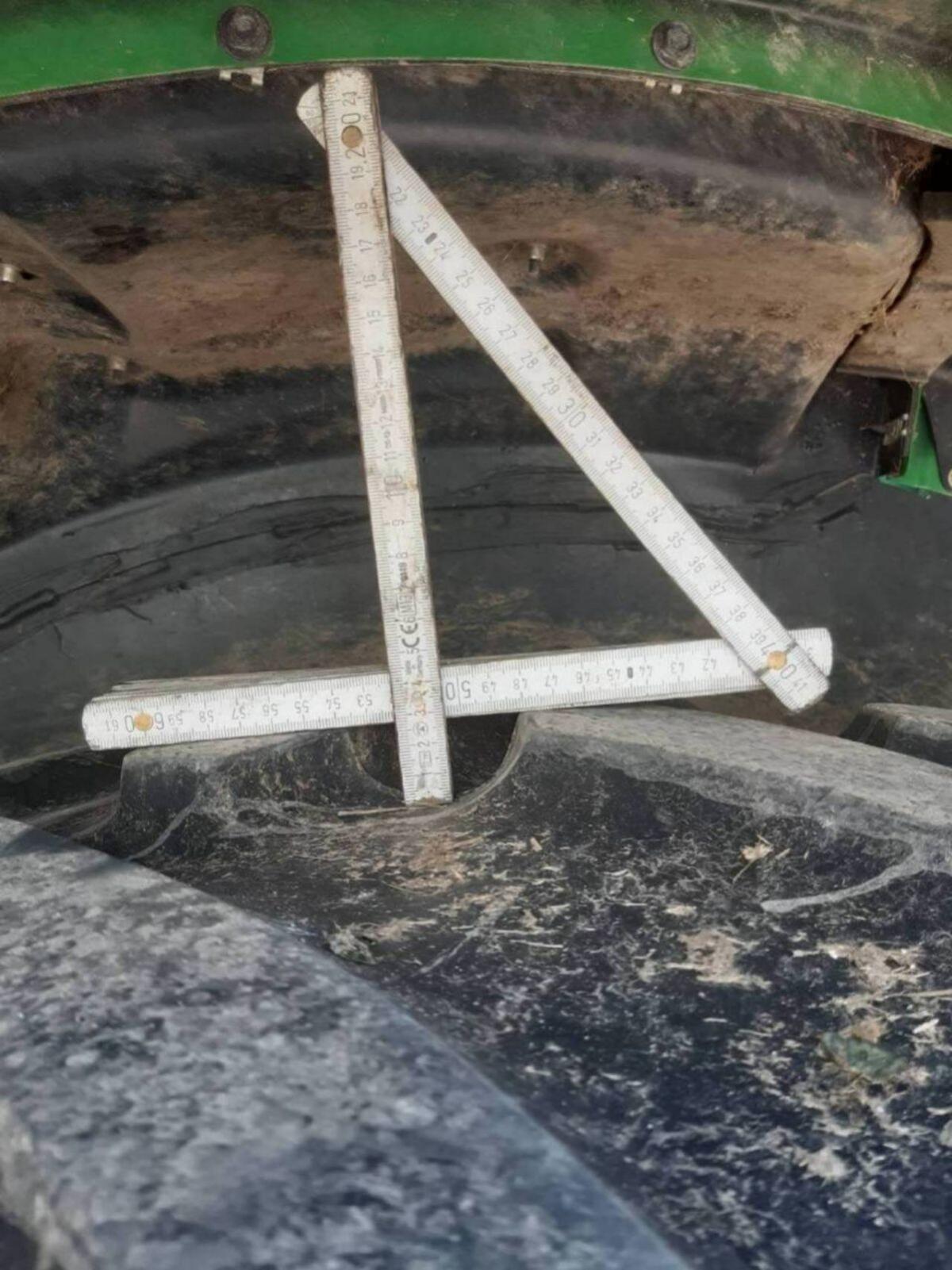 Verstellfelgen Reifen John Deere 6140 3