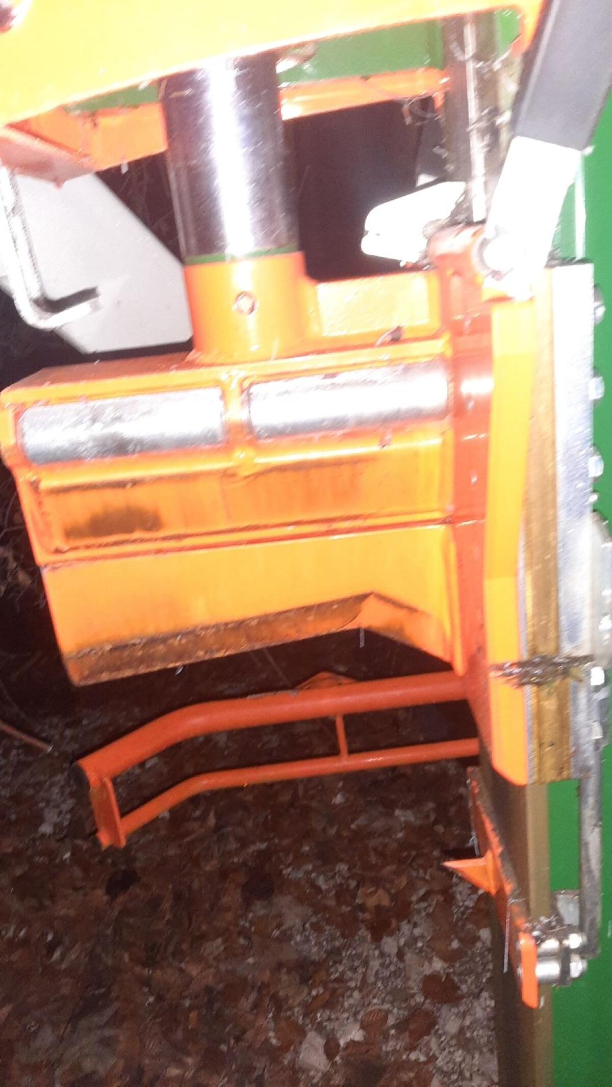 Holzspalter Posch Hydrokombi 22, 750 kg Funkwinde 2