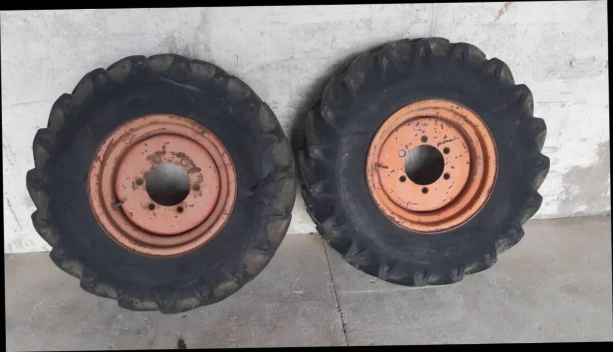 Felgen mit Reifen 12,4x18 3