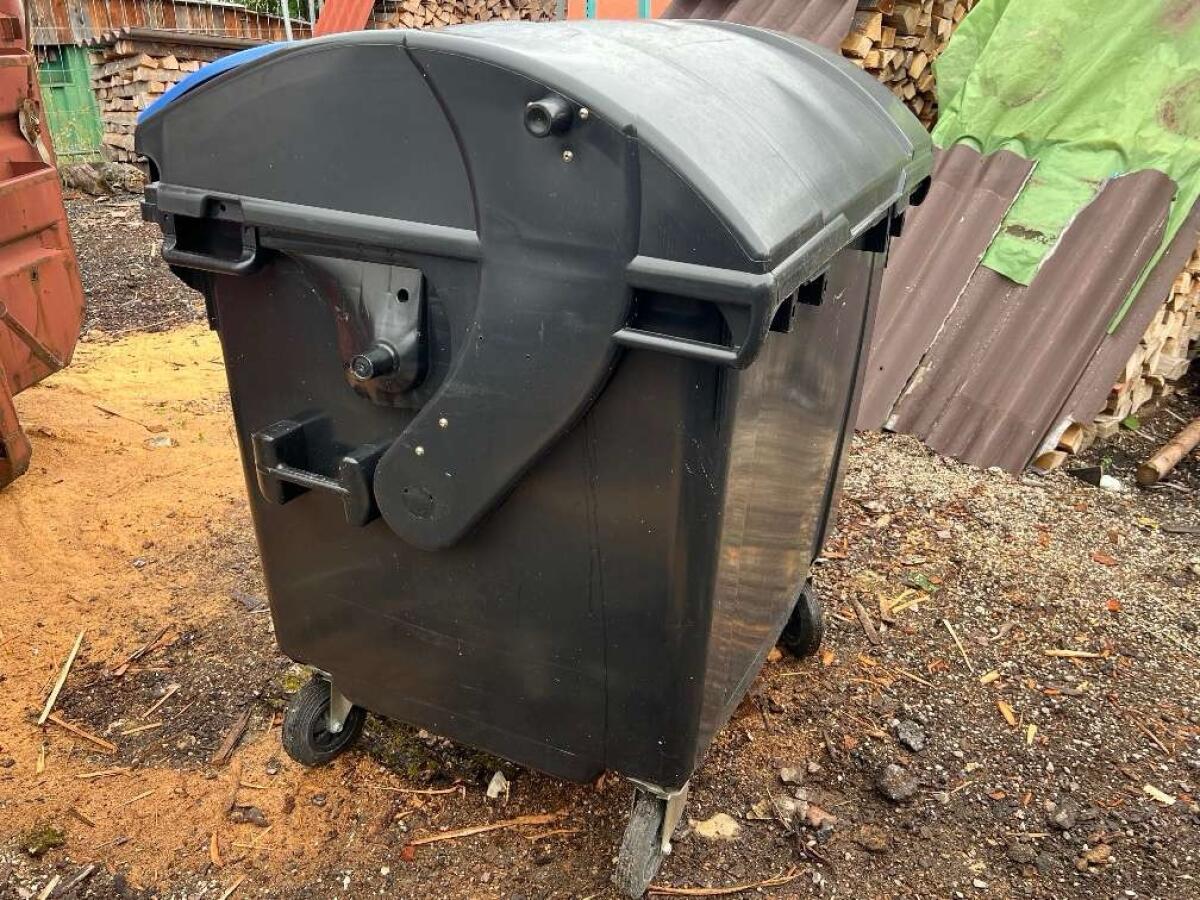 Müllbehälter 1.100l 2