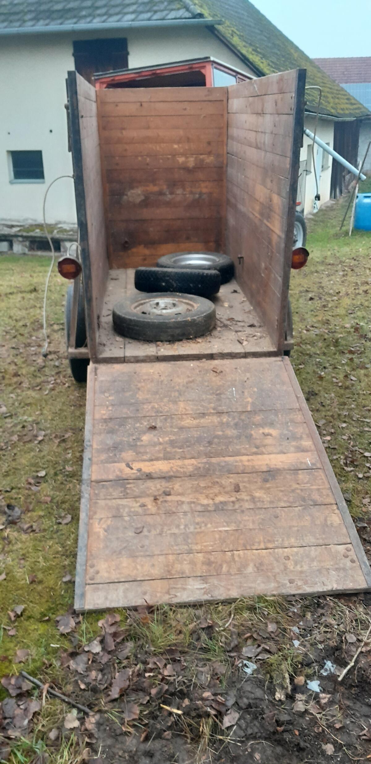 Viehwagen Viehanhänger 3