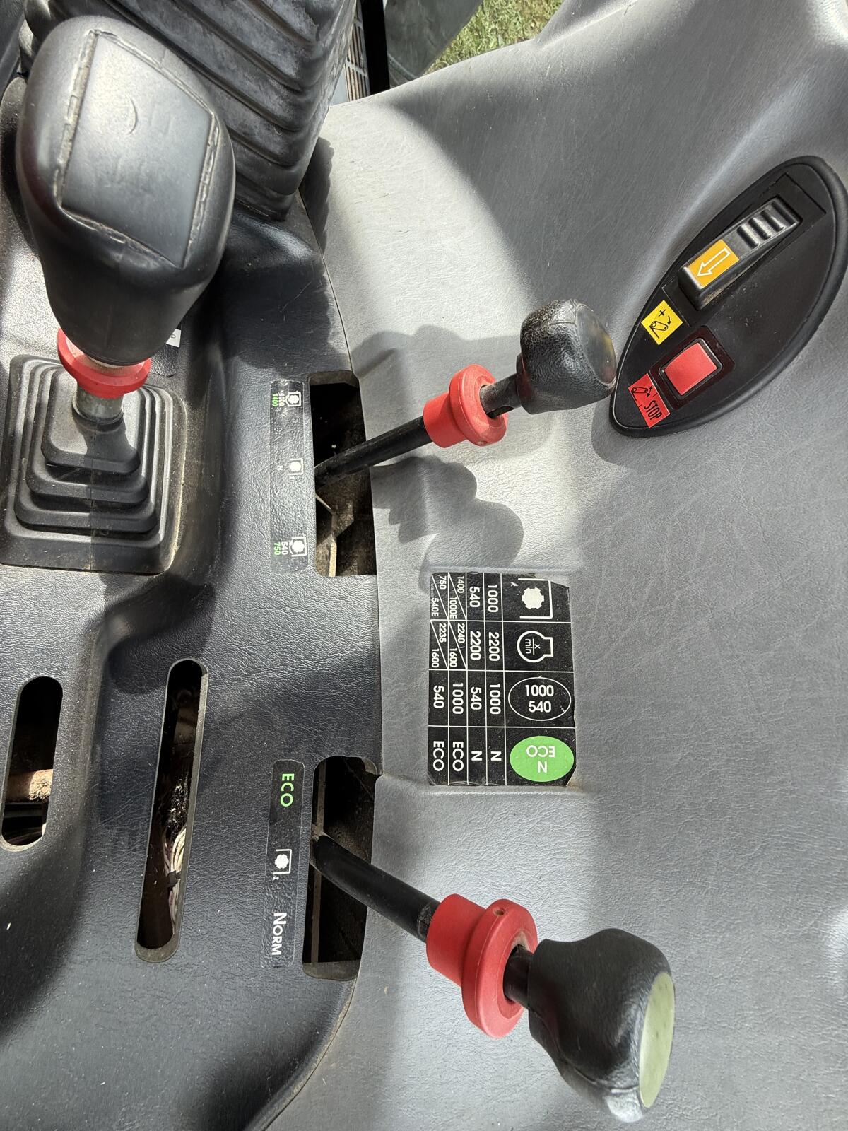 Traktor Steyr 9125A + Frontlader Hauer POM S110 2