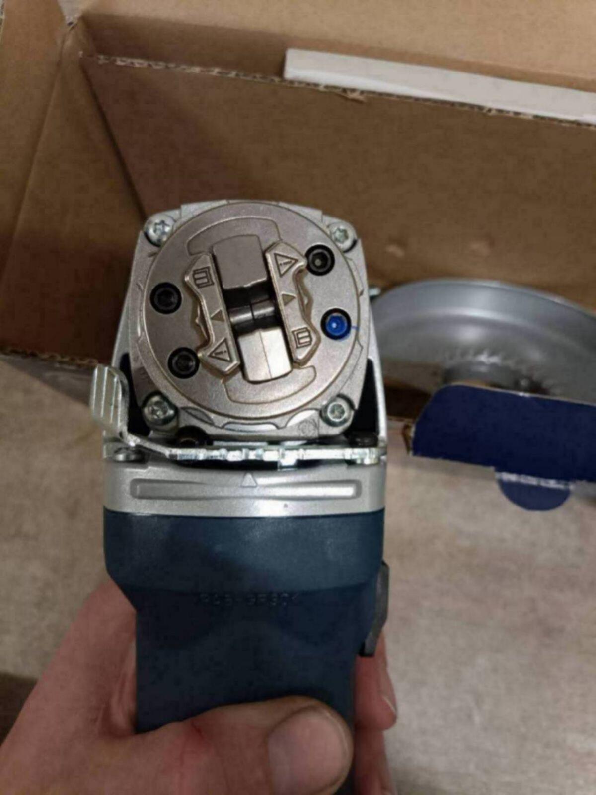 Bosch GWX 10-125 Flex Winkelschleifer 3