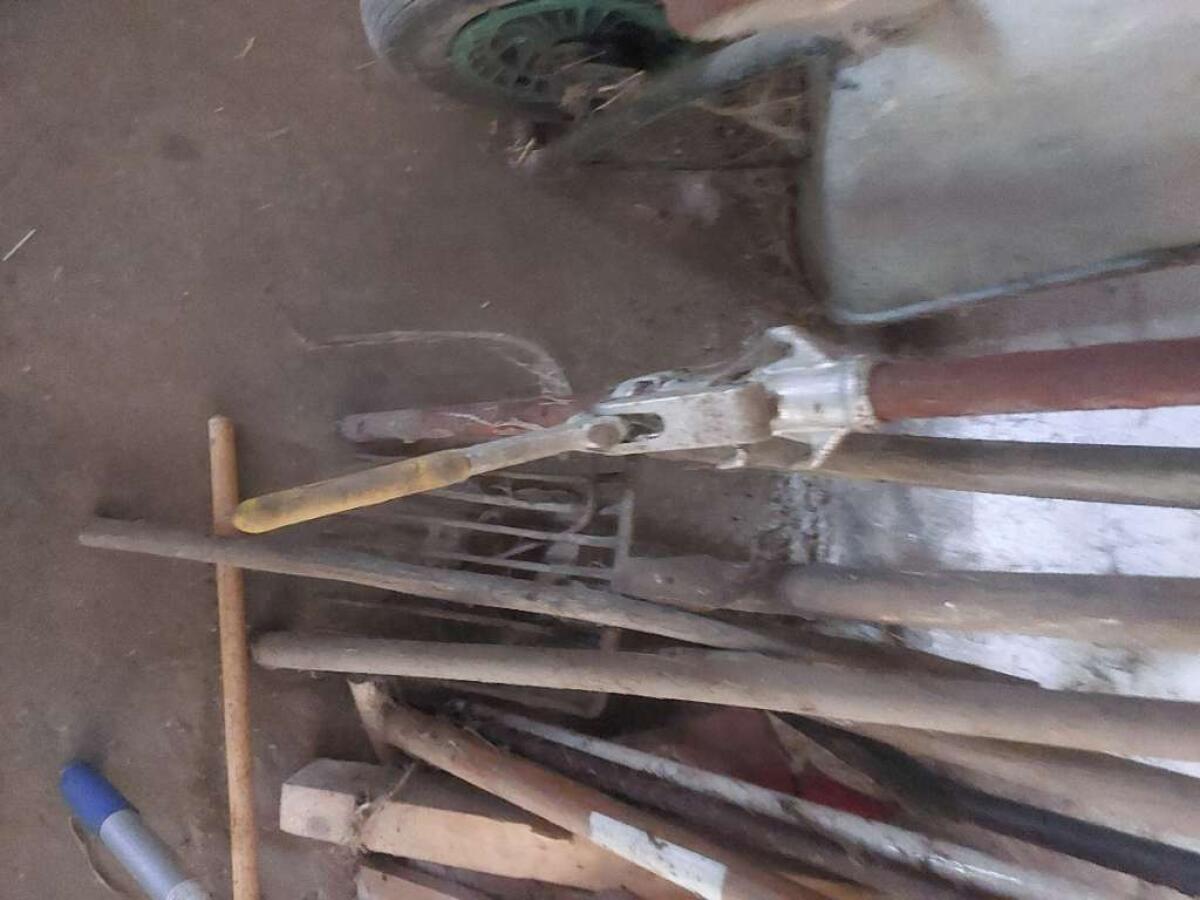 Geburtshelfer/Kälberzieher 3