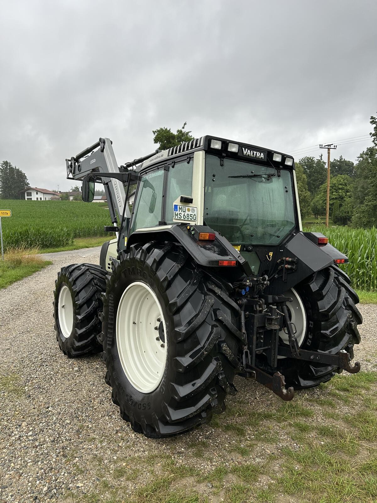 Valtra 6850 3