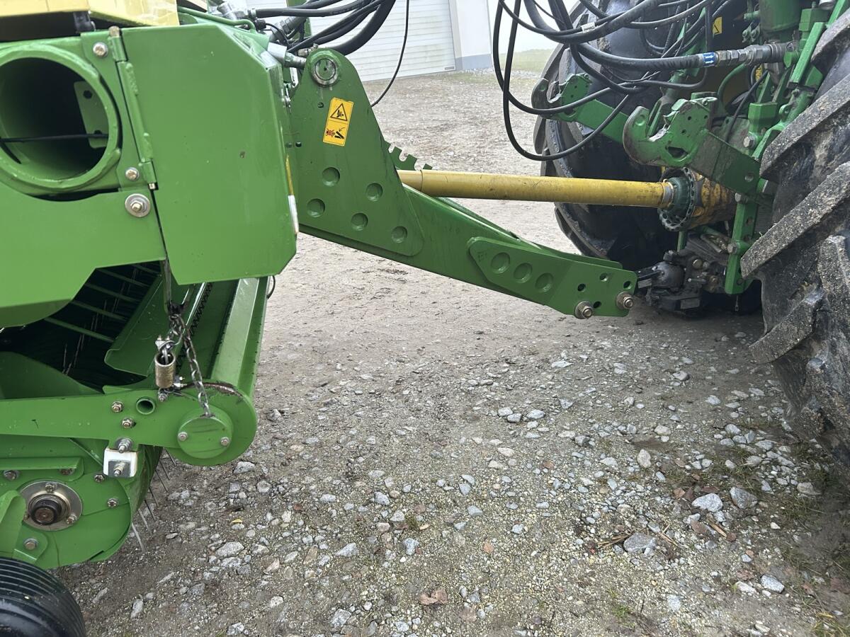 Krone AX250 2