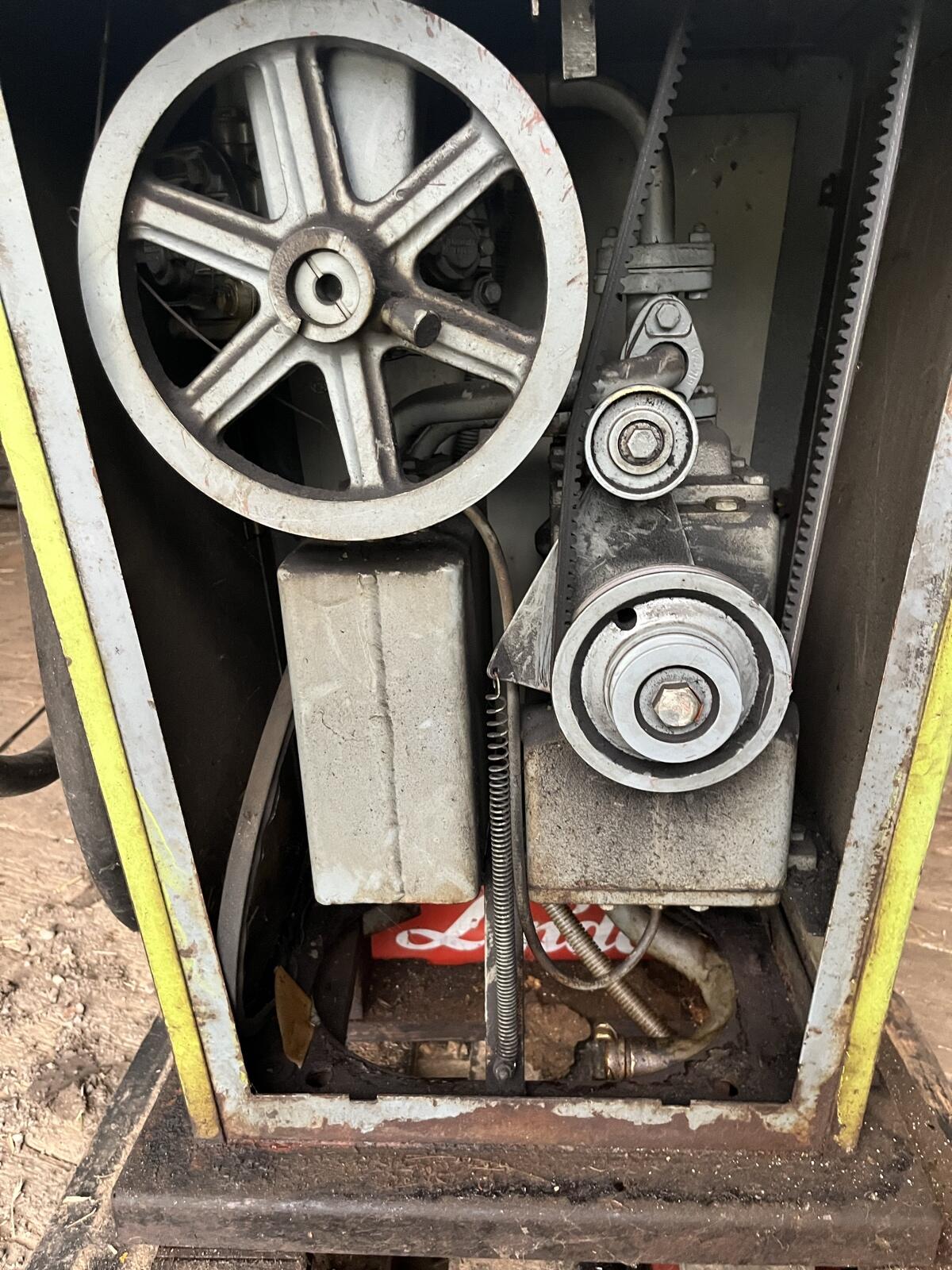 Zapfsäule zu verkaufen 3