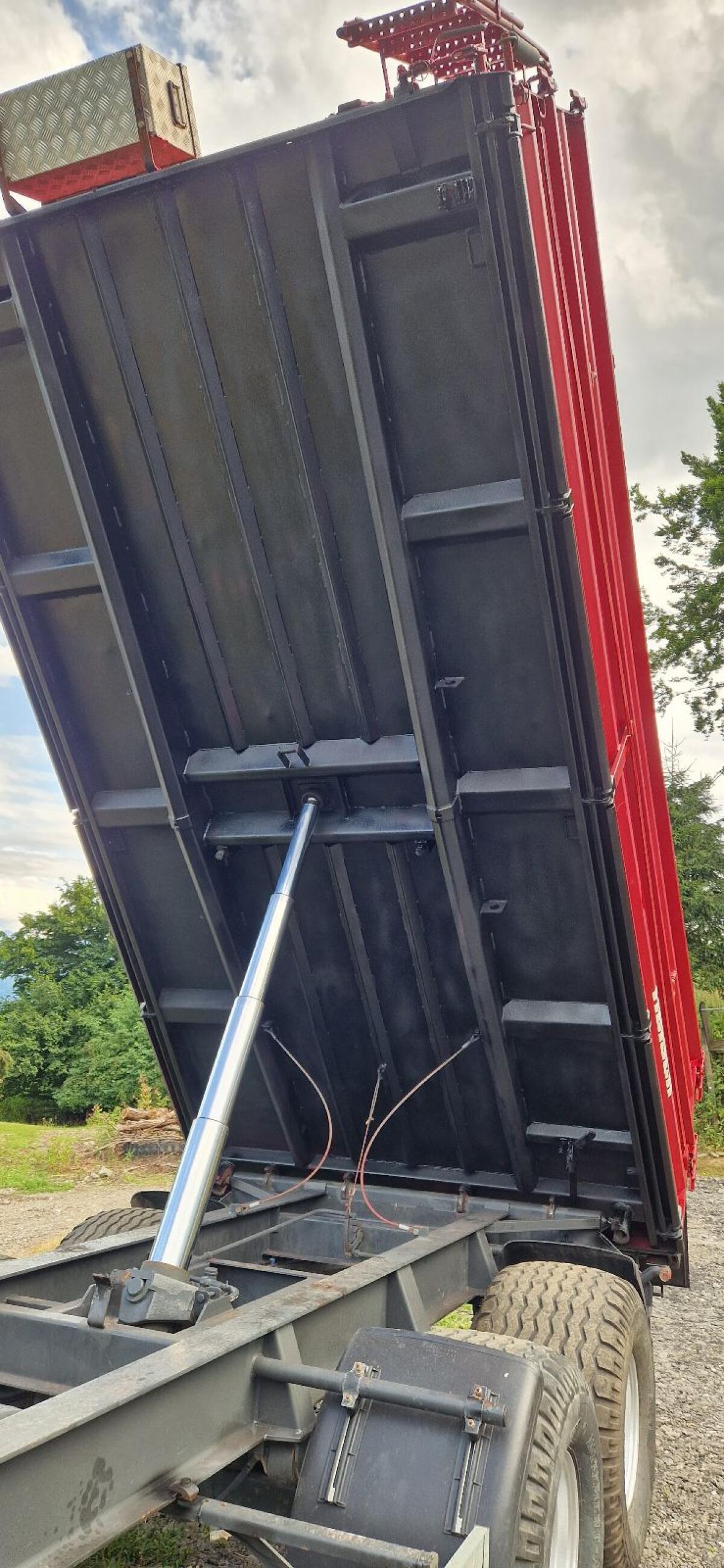 3-Seiten-Kipper Reisch 2