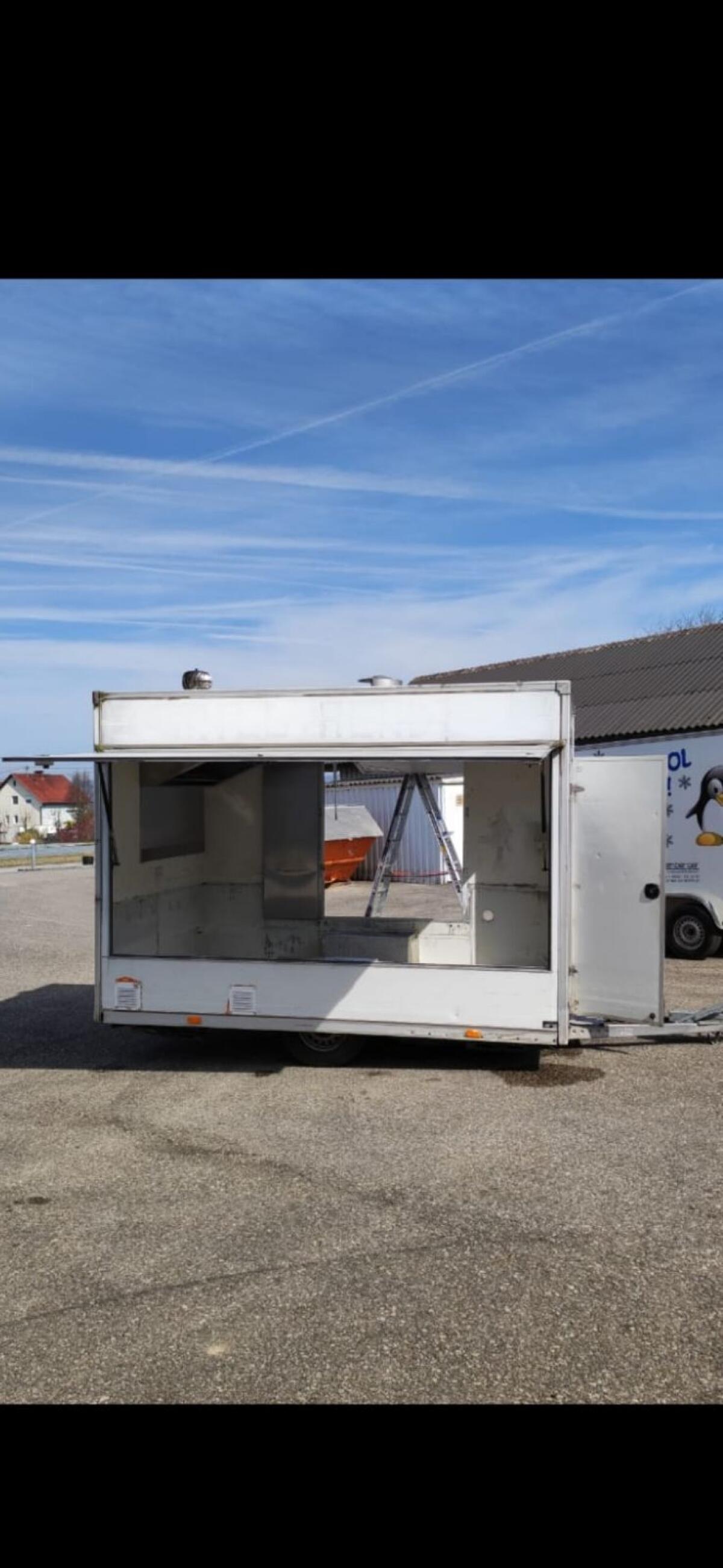 Verkaufsanhänger 2
