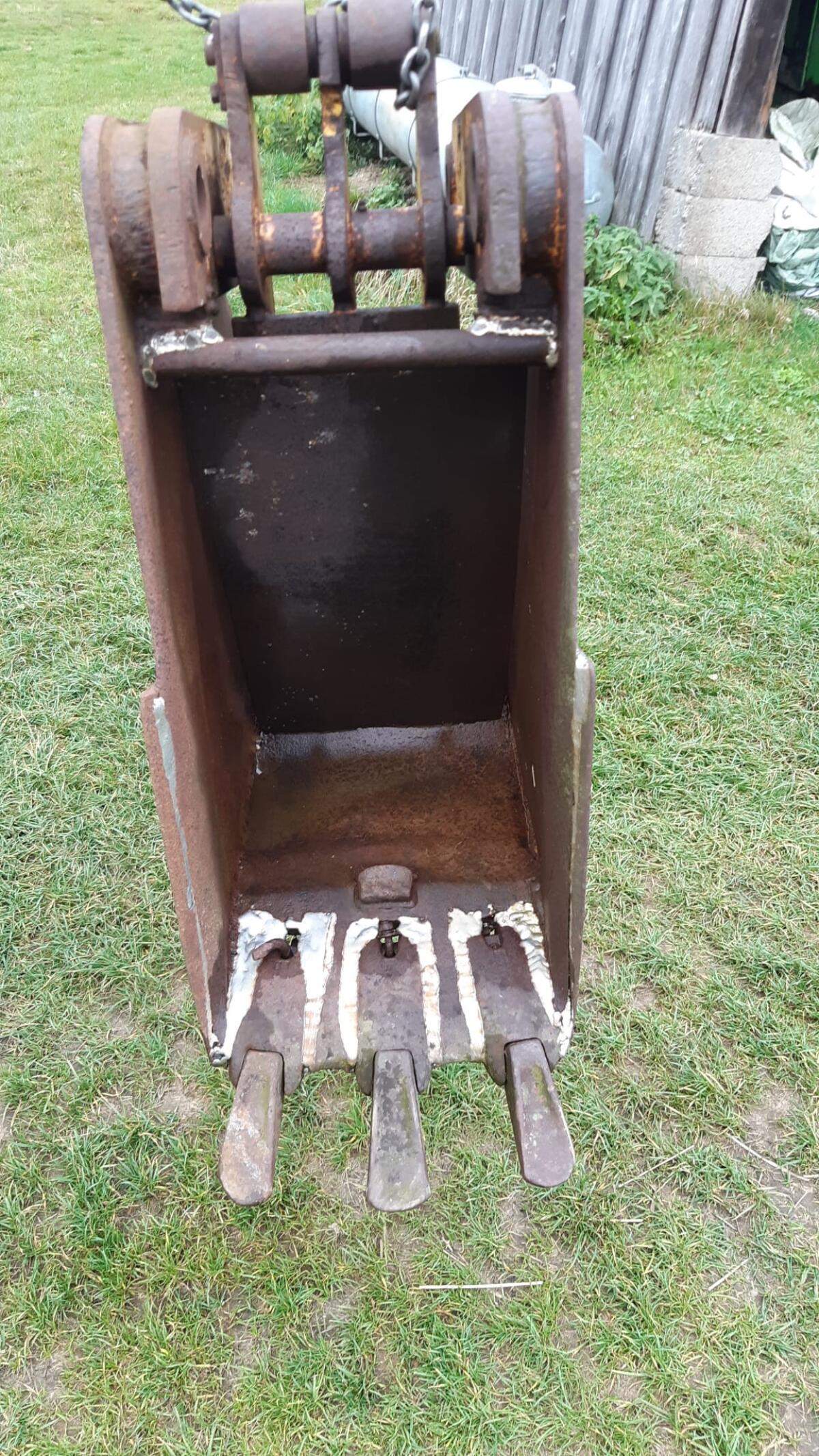 Selbstreinigende Baggerschaufel, Drainagenlöffel 40 cm 2