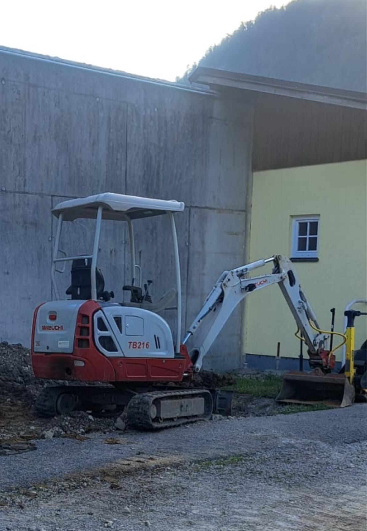 Takeuchi TB216 Minibagger Nachfolger TB016 2