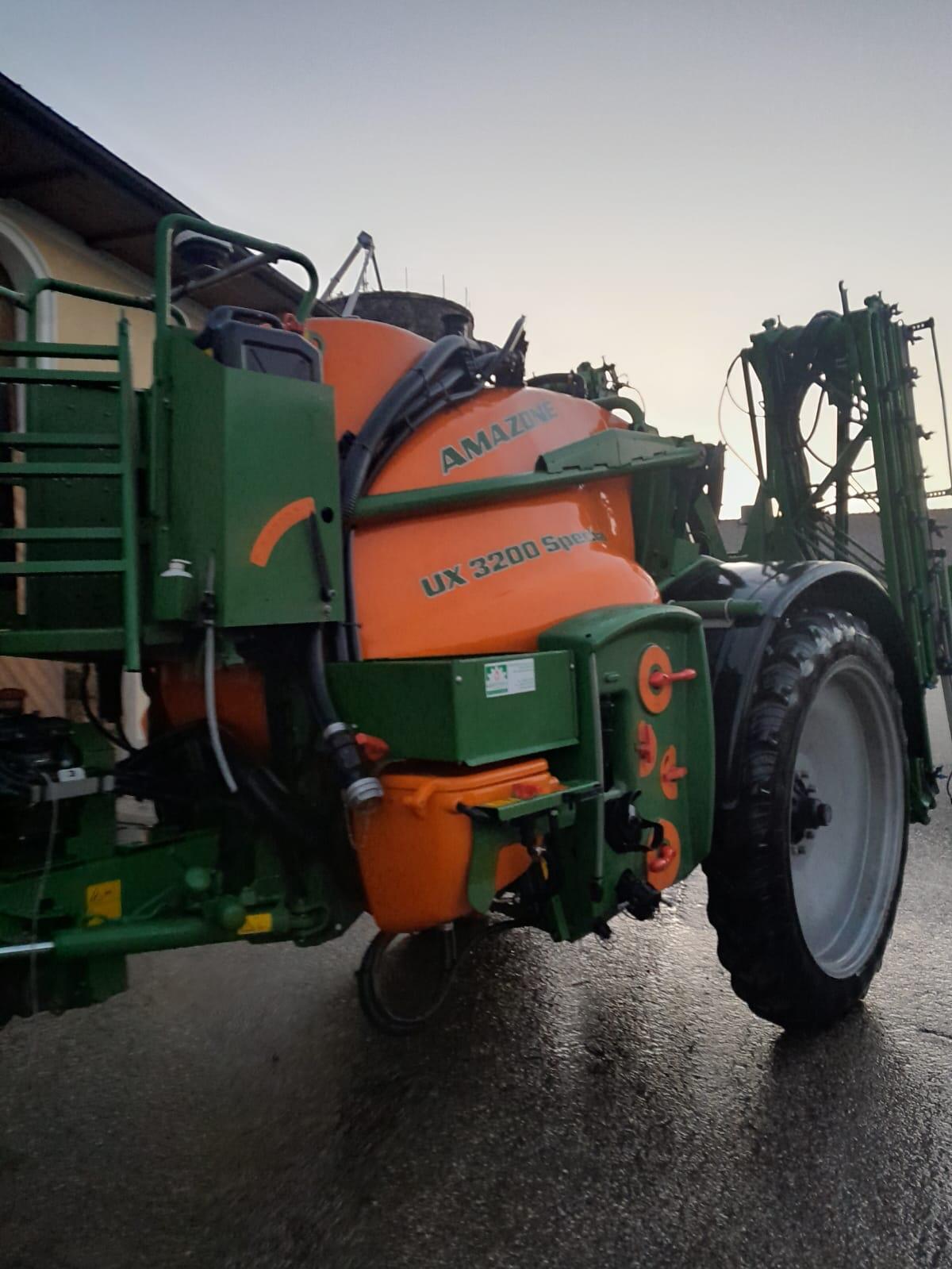 Verkaufe Amazone Spritze UX 3200 2