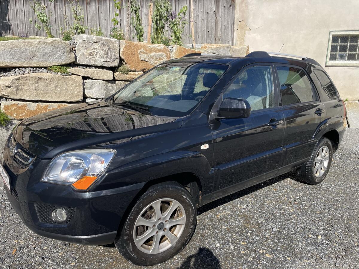 KIA Sportage CRDI 2.0 Active Pilot SUV 2