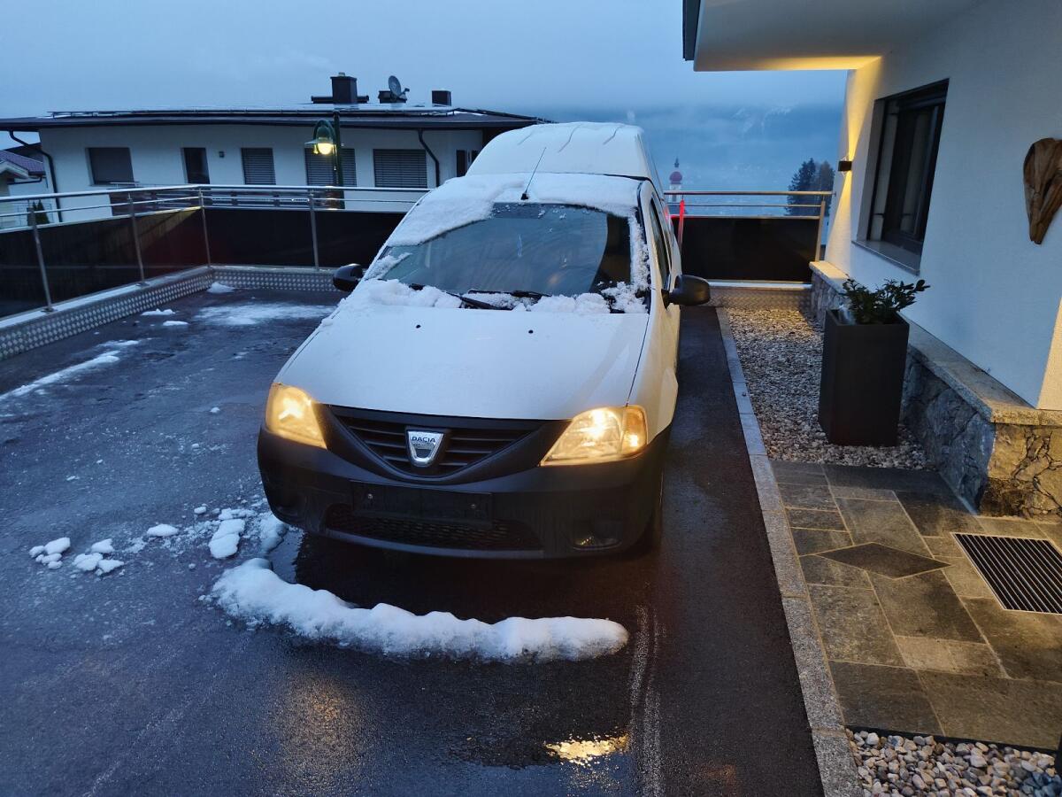 Dacia Caddy Firmenauto 2