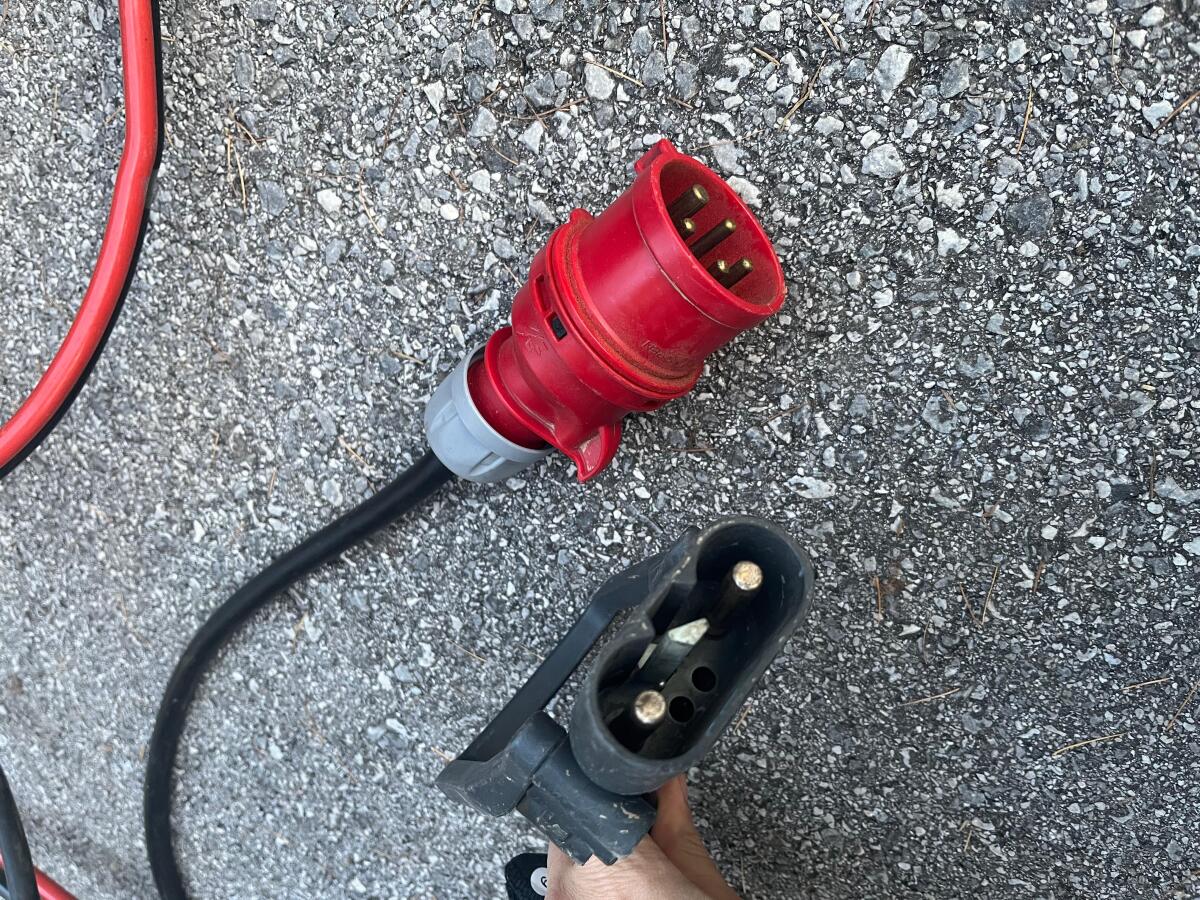 Fronius Selectiva Linde 4075 Ladegerät Stapler 2