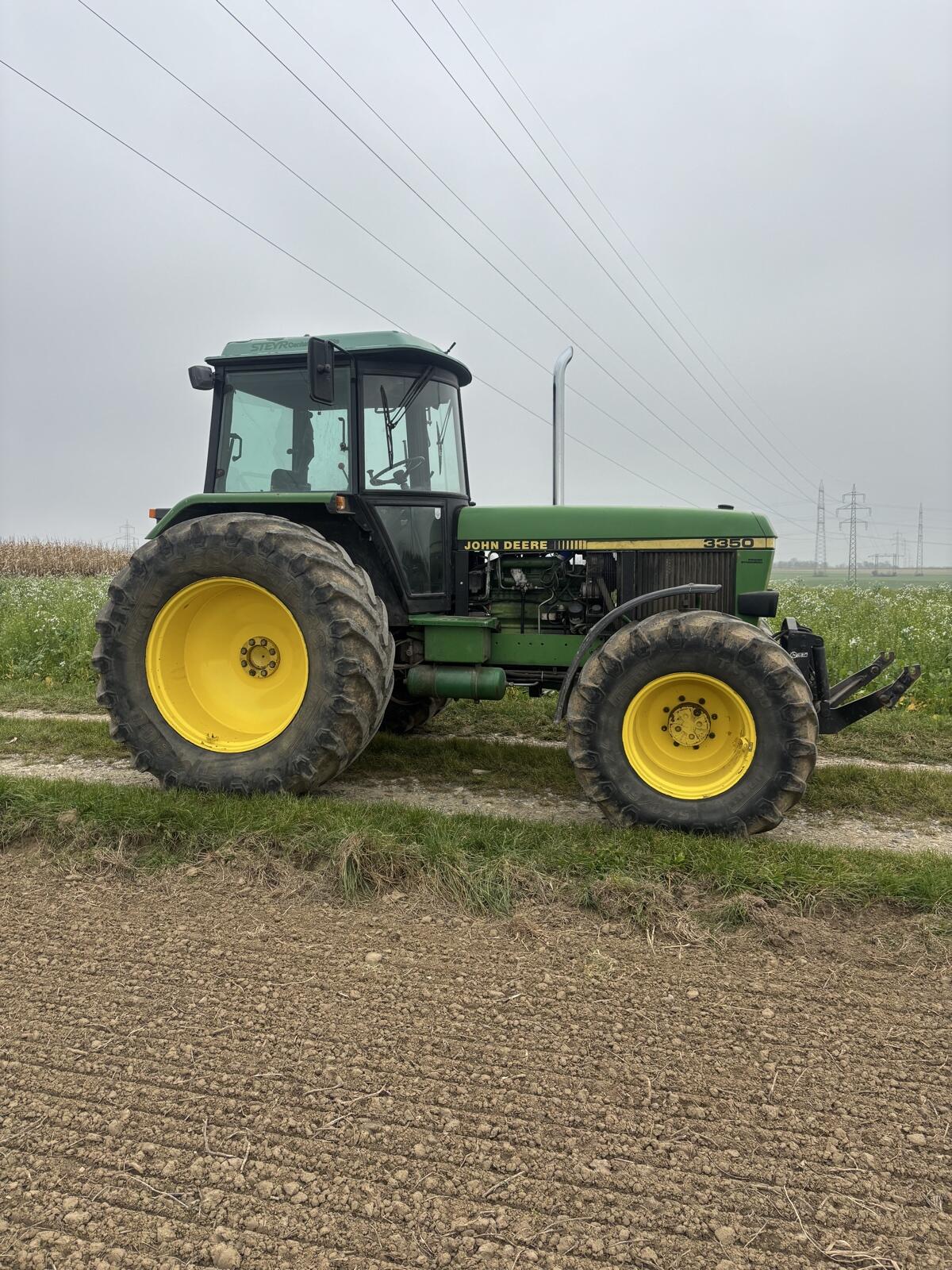 John Deere 3350 3