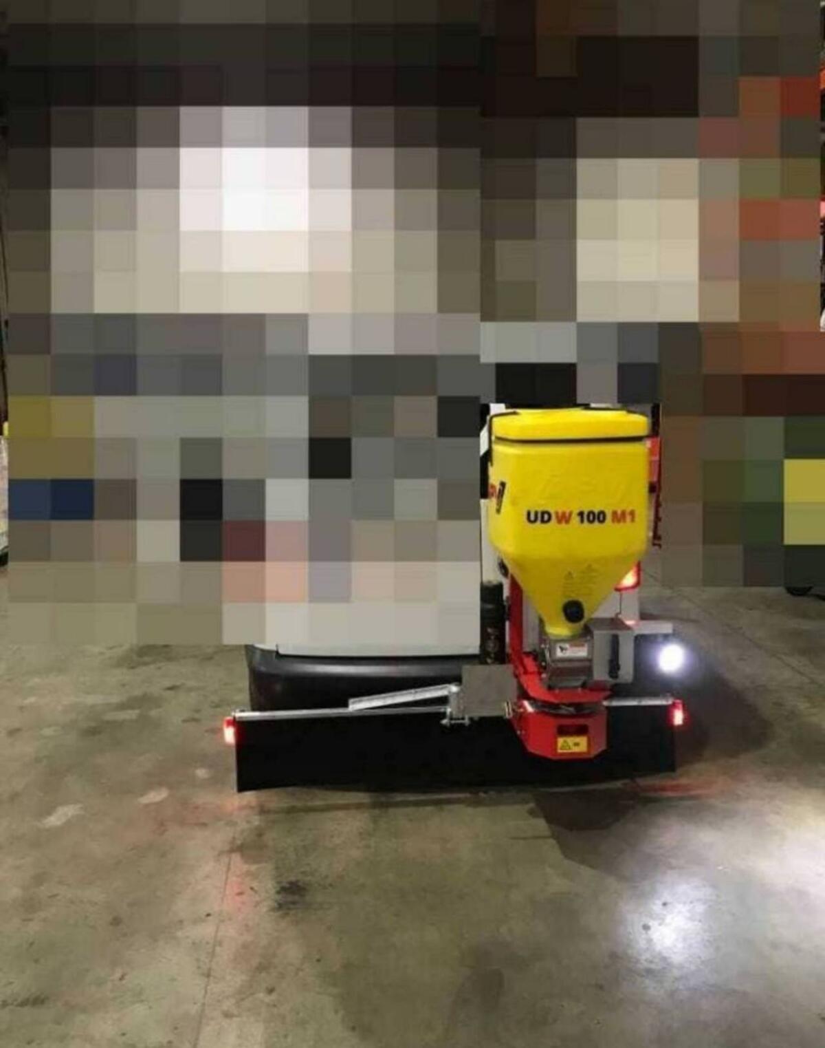 APV Salzstreuer UDW 100 2