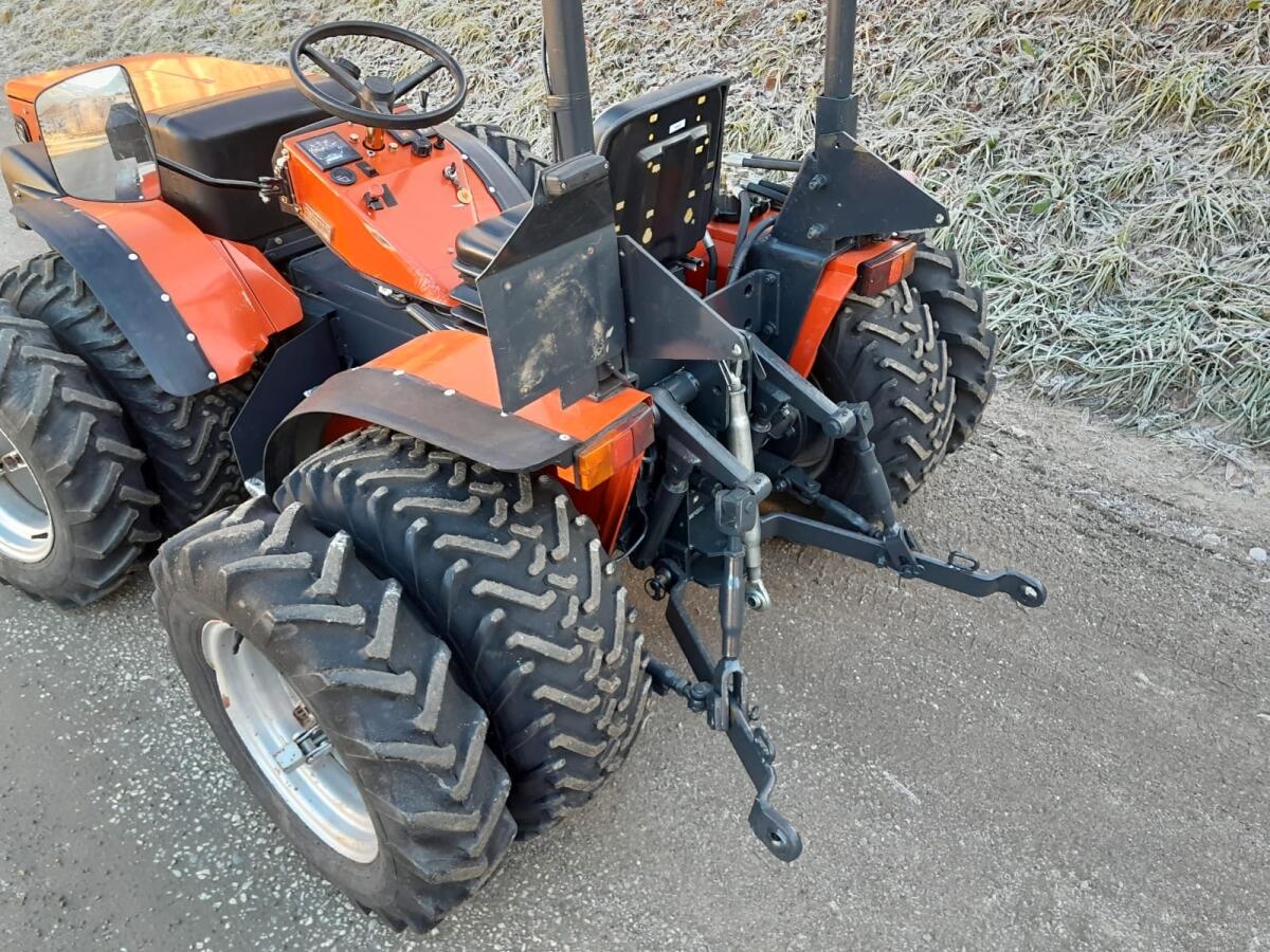 Antonio Carraro Tigretrac 3800 3