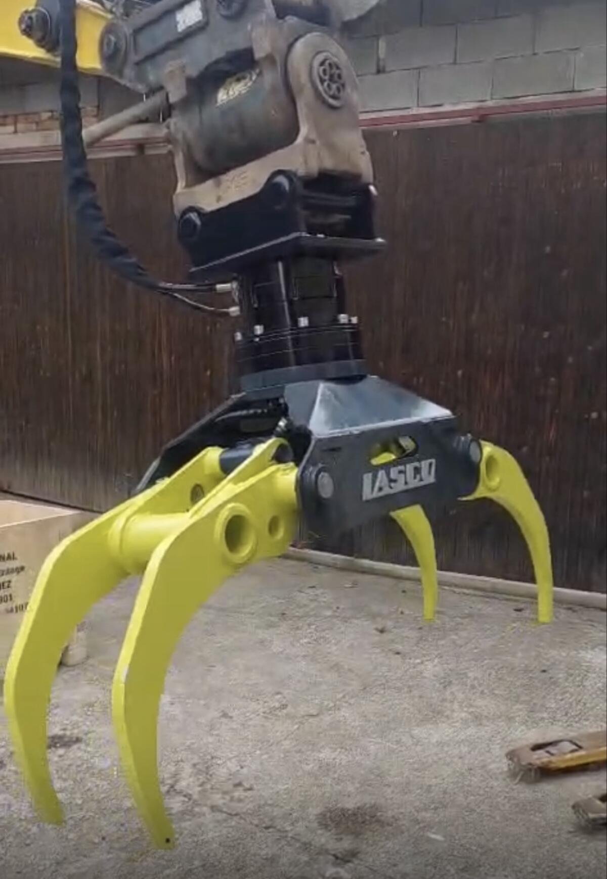 Holzzange Bagger Festanbau Holzgreifer 2