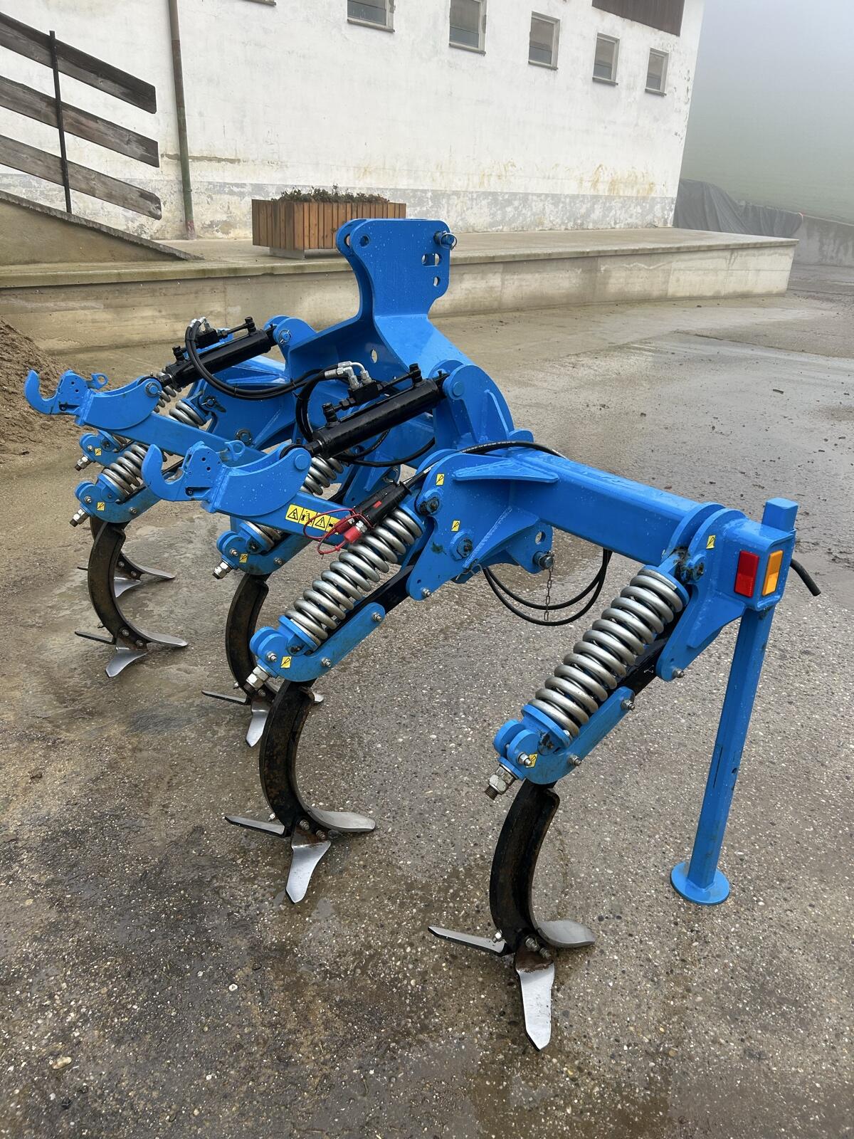 Agristal Anbaugrubber 2