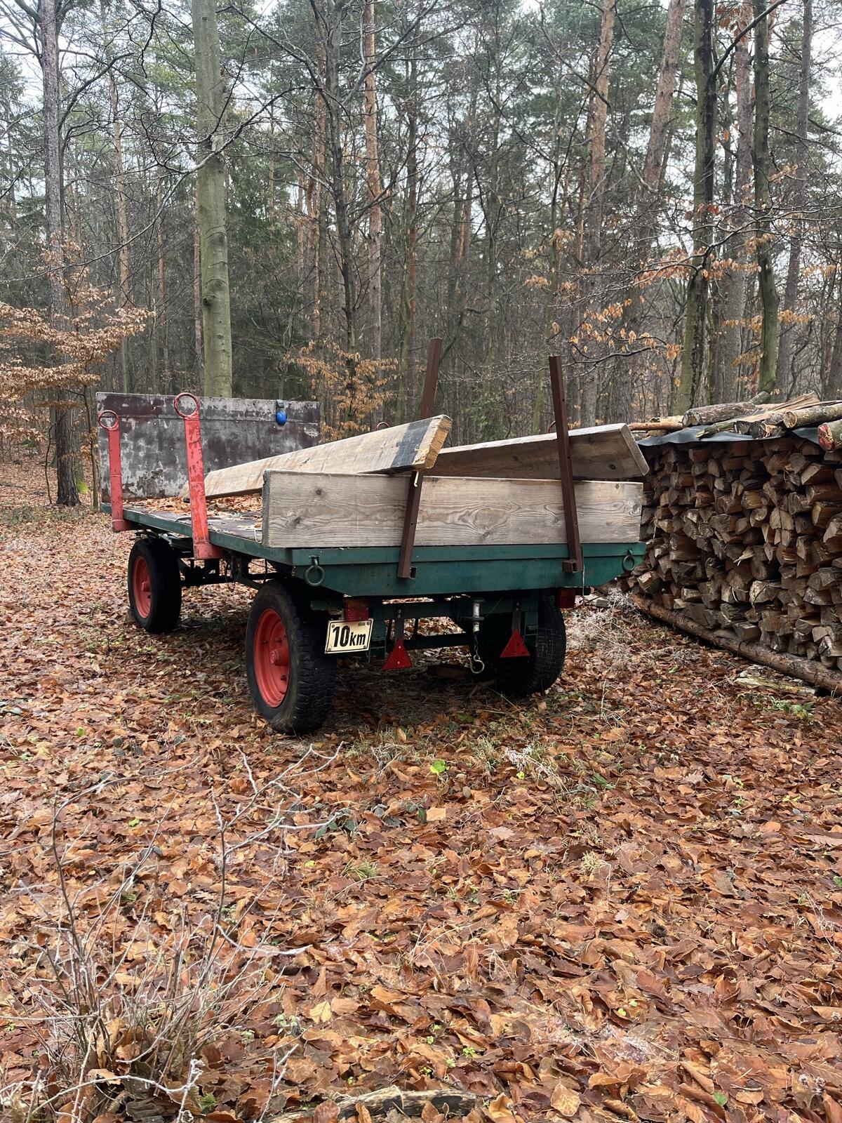 Zweiachs-Anhänger 3