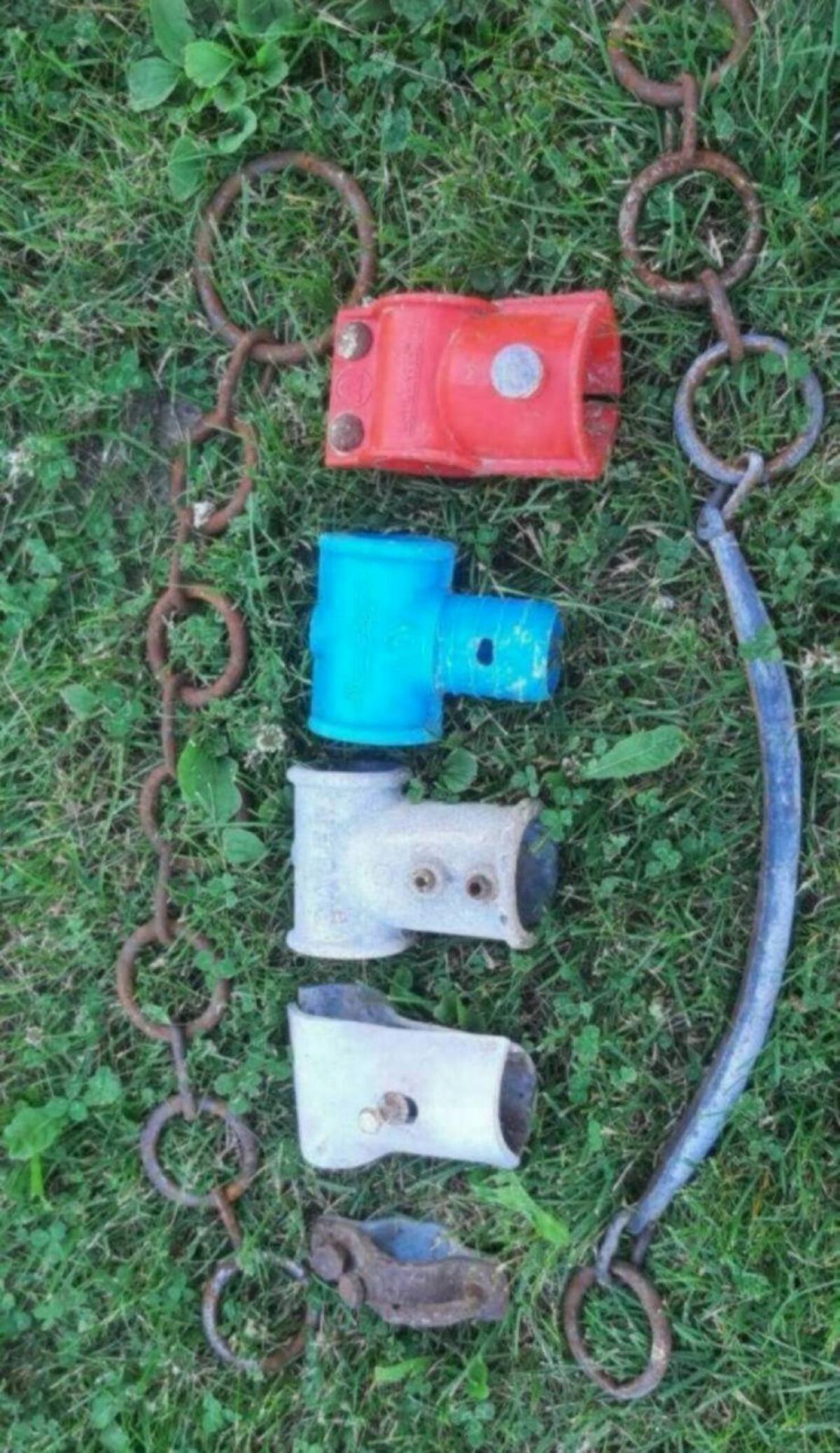 Tränkebecken Suevia Modell 15, Kraftfutterflaschen 3