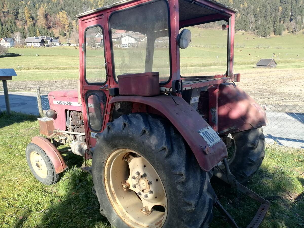 Ursus C-355 Traktor 2