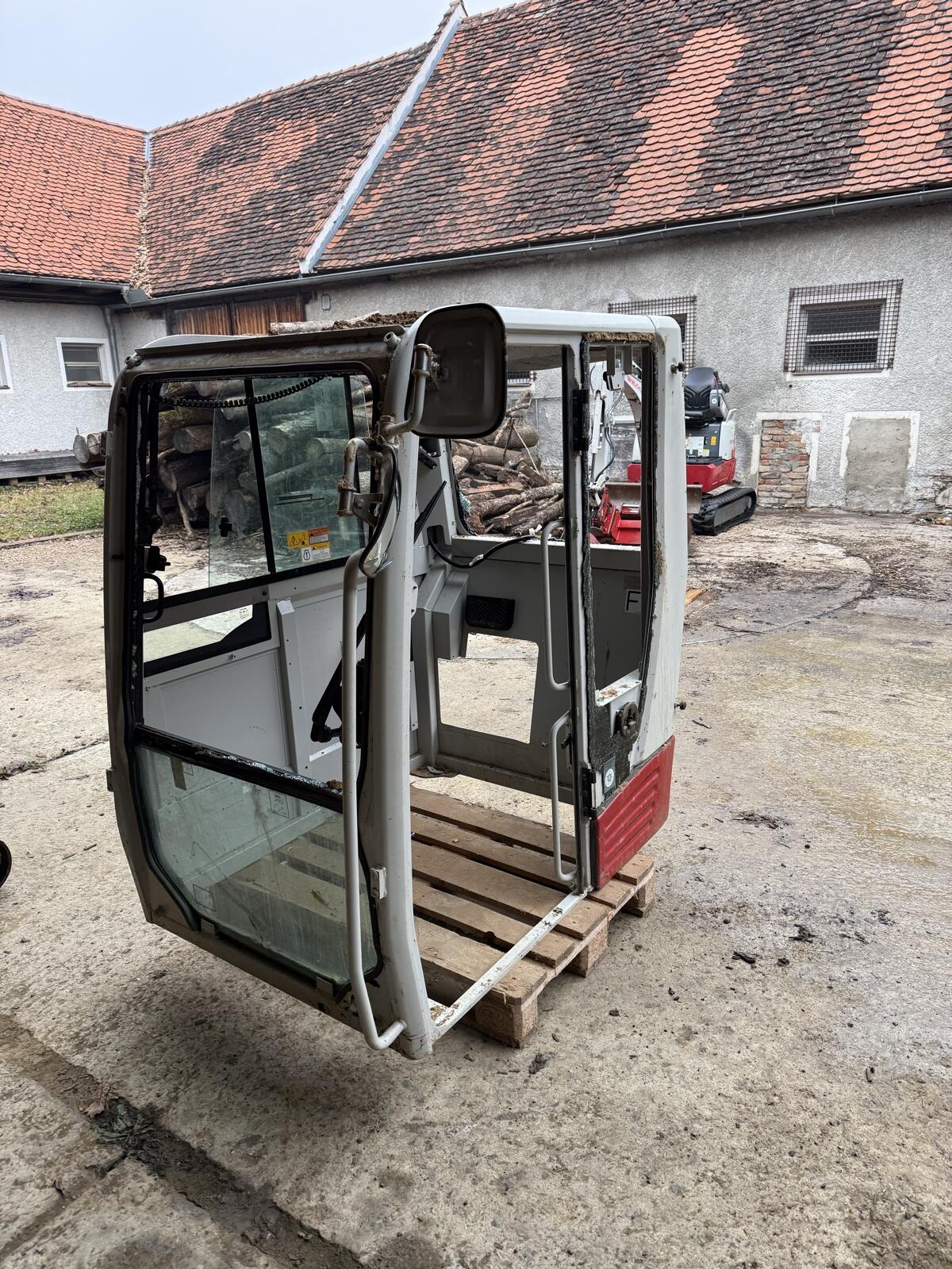 Baggerkabine TB 290-2 2