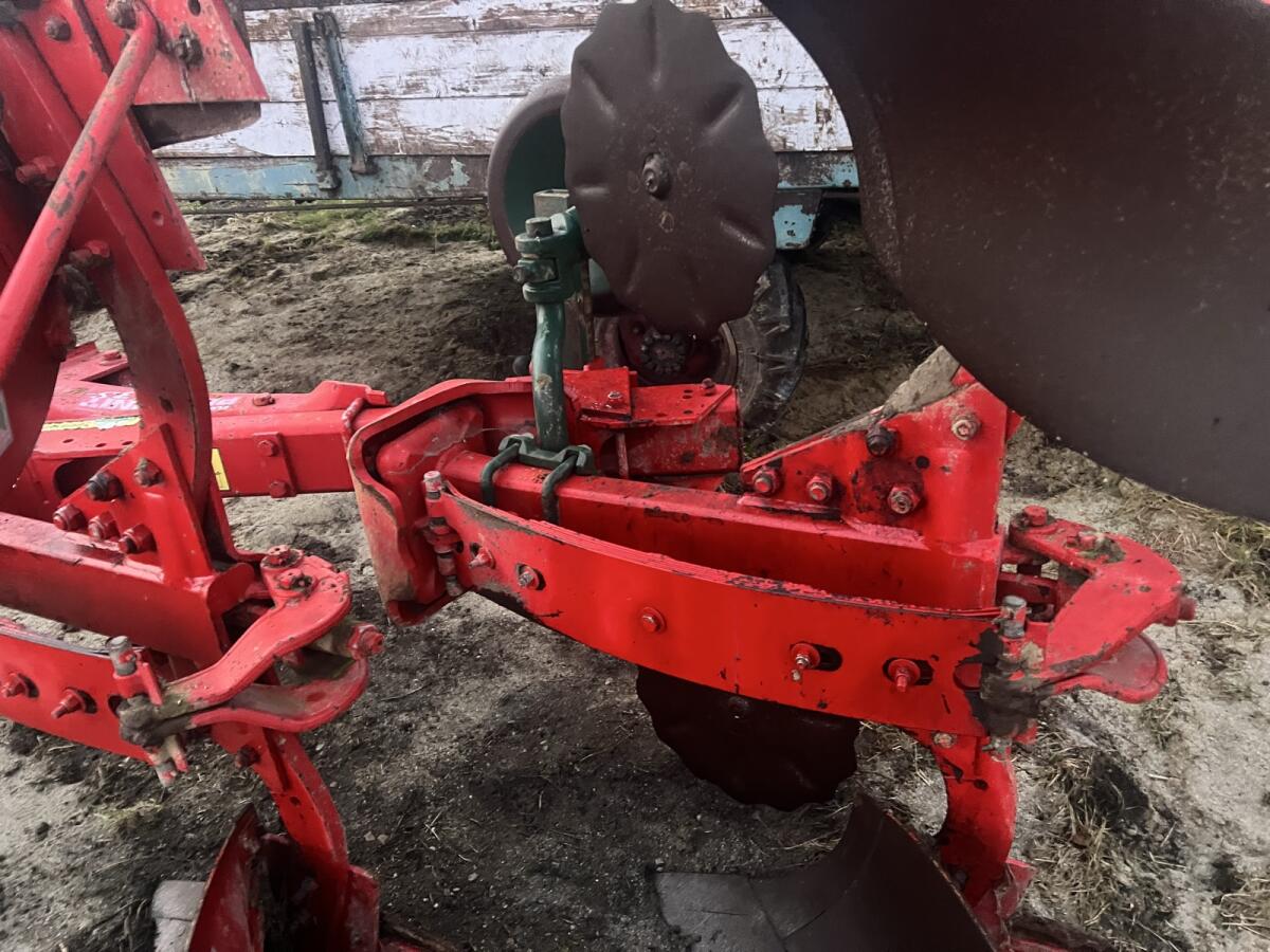 Pflug Vogel und Noot 850 mit Steinsicherung, 2-scharig 2