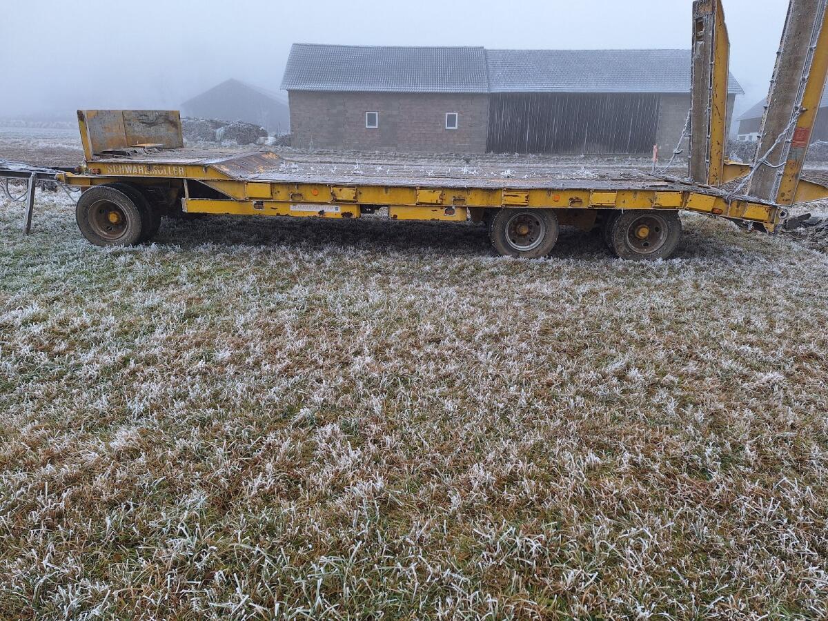 3-Achs-Tieflader, Ballenwagen, Schwarzmüller 2
