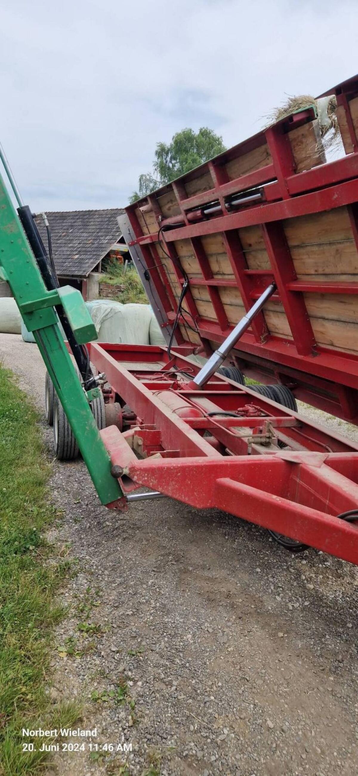 Ballenhänger selbstladend 2