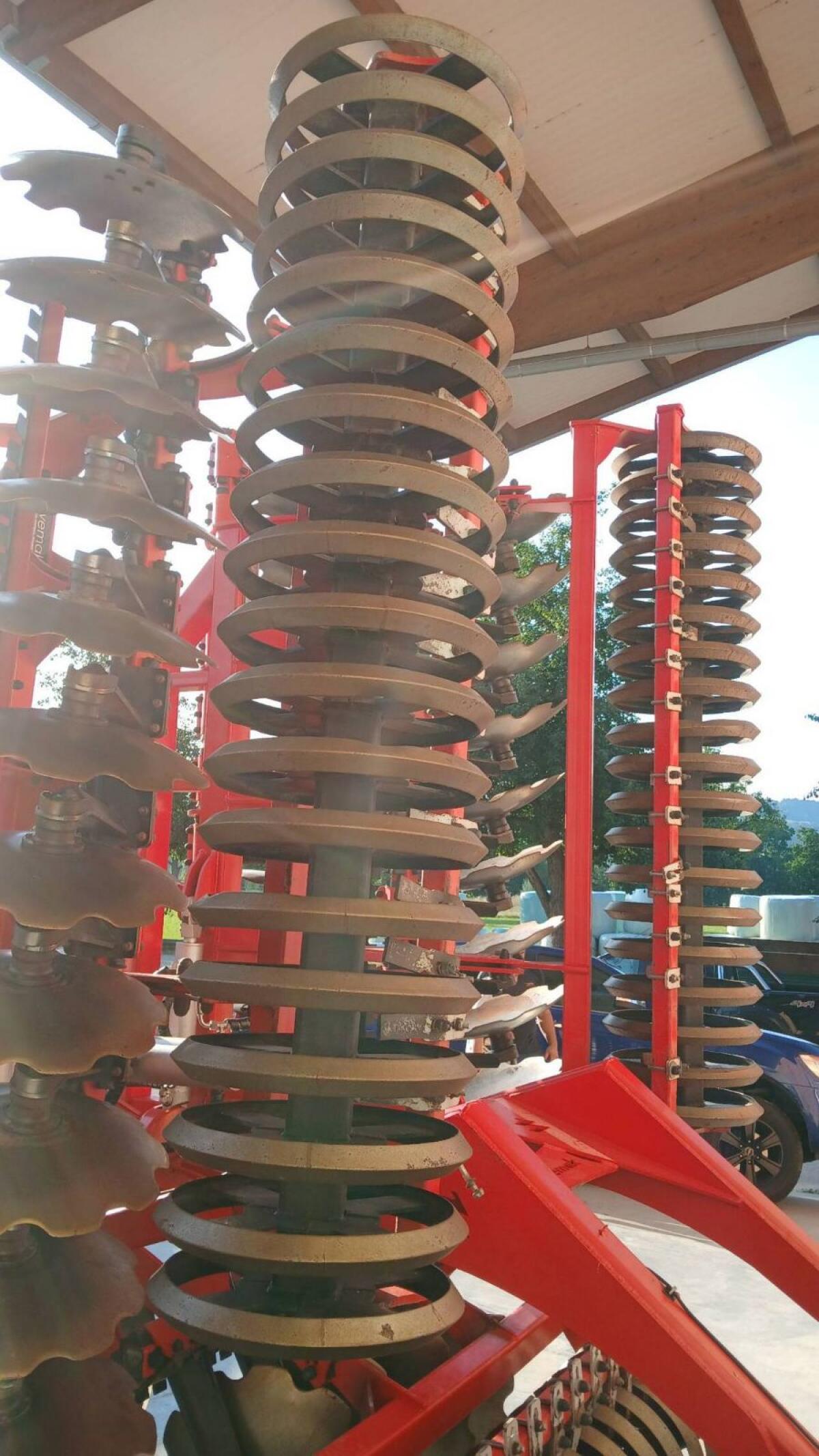 Verkaufe Kurzscheibenegge 2