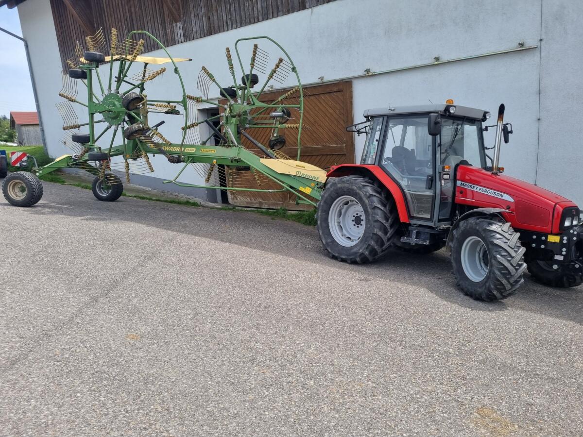 Massey Ferguson MF 4225 Turbo Powershuttle Klima 2
