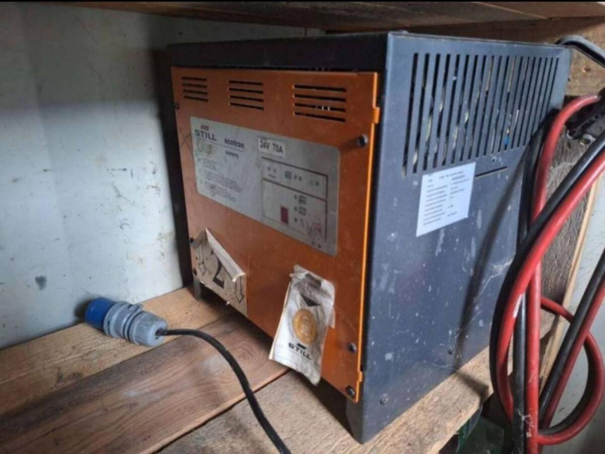 Ladegerät 24V 70A 2