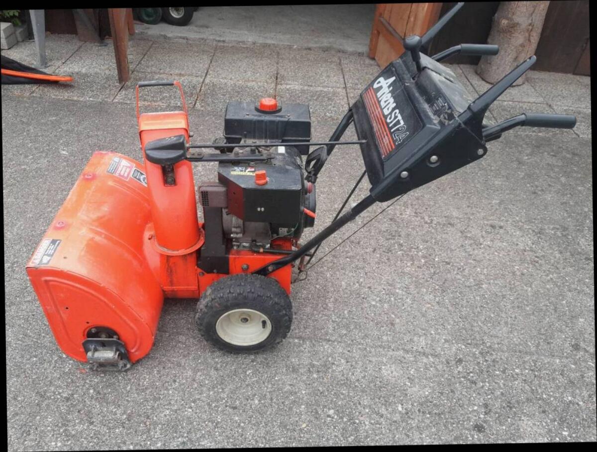 Schneefräse Ariens ST724 3