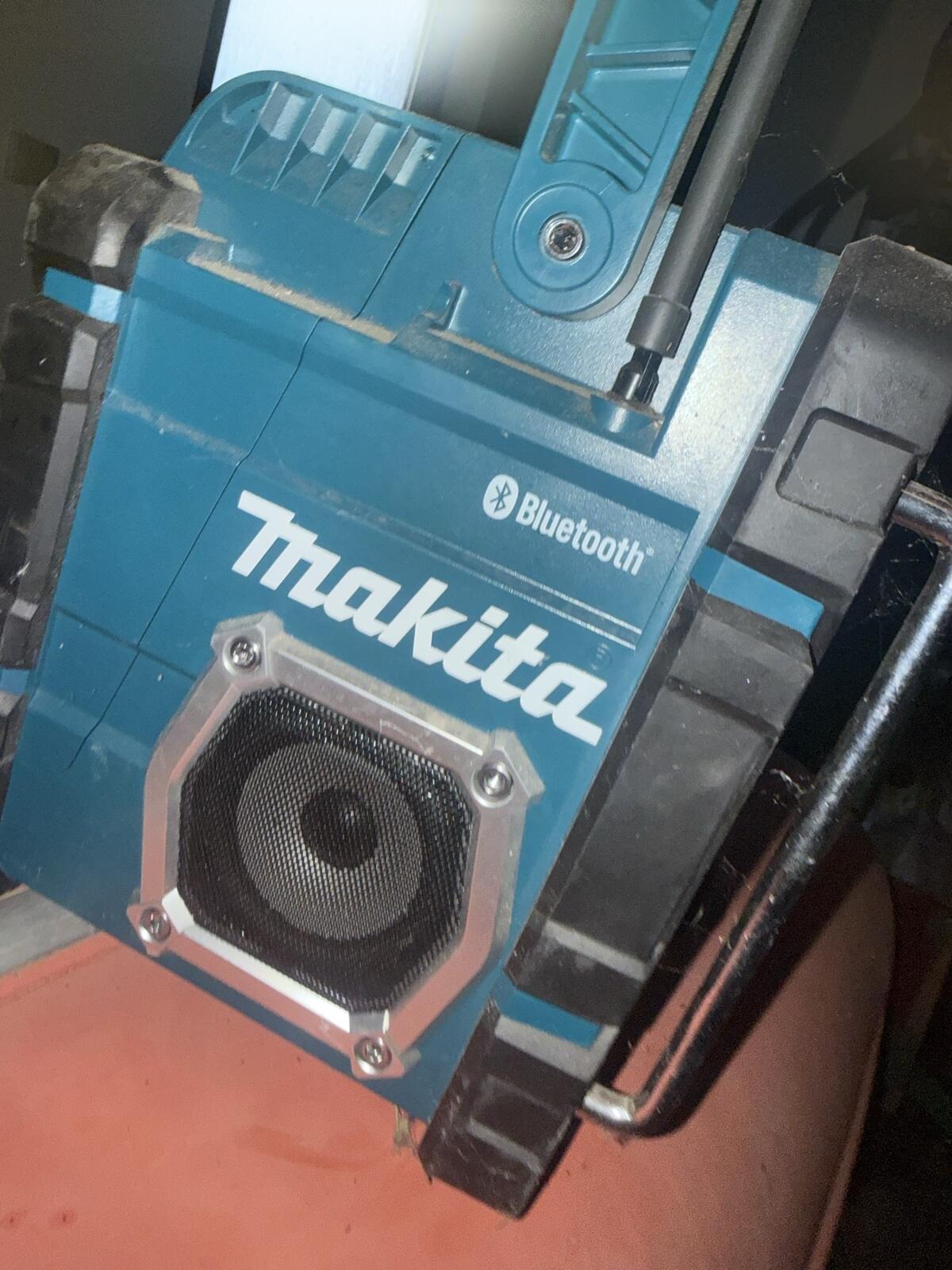 Makita Baustellenradio [Bluetooth] DMR108 3