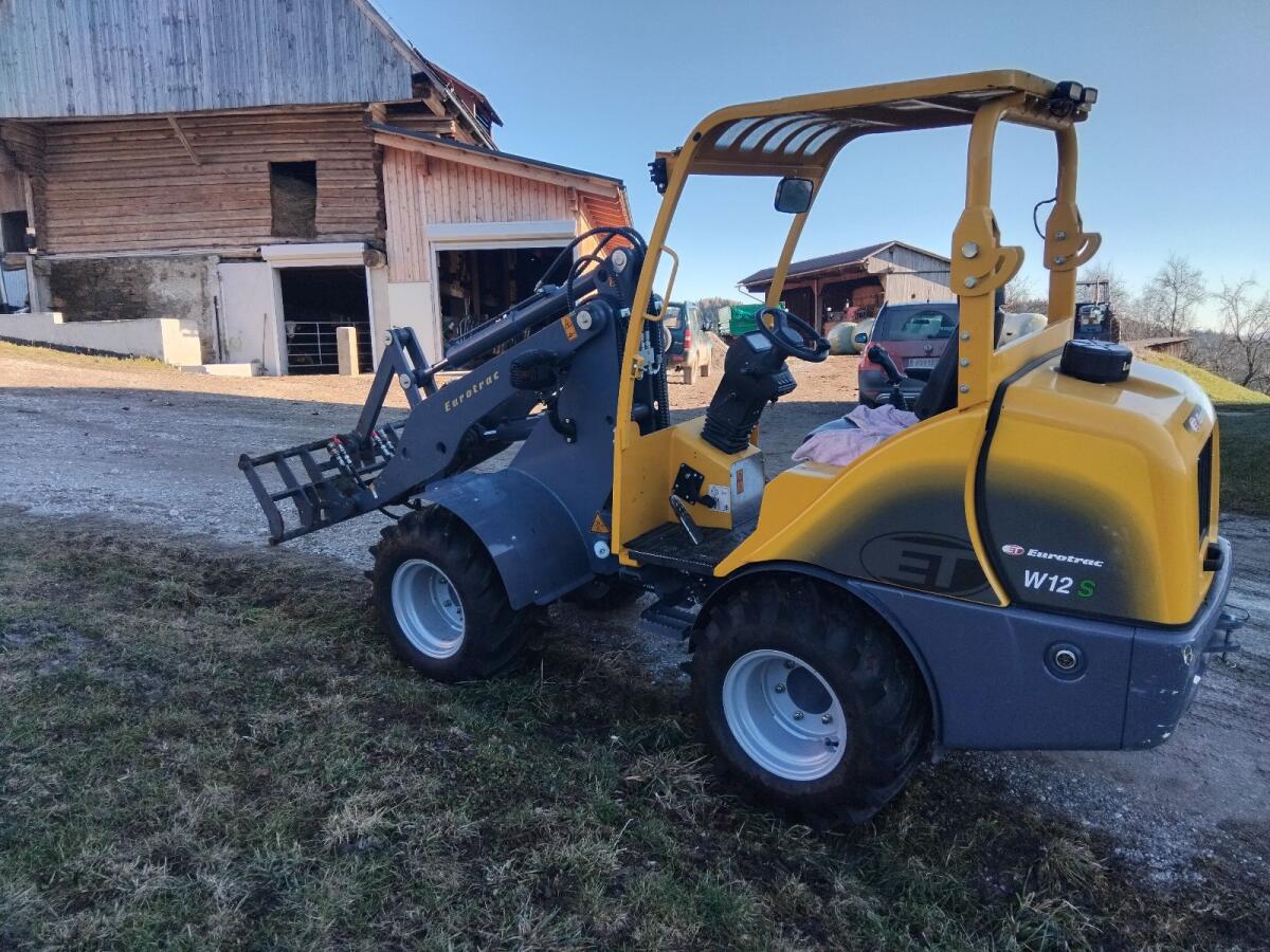 Hoflader Eurotrac W12 S 3