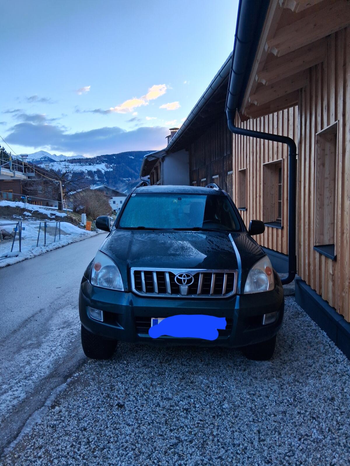 Toyota Land Cruiser 1