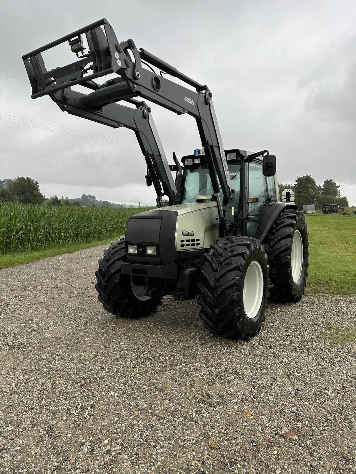 Valtra 6850 1