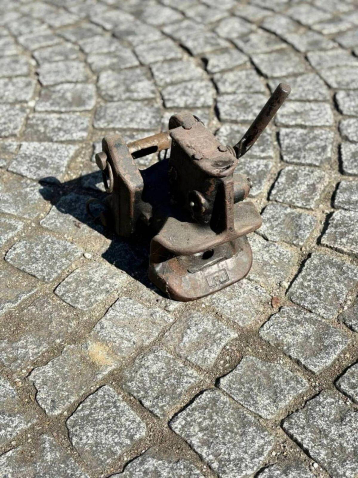 Diverse gebrauchte Ersatzteile für MB Trac 1000 3