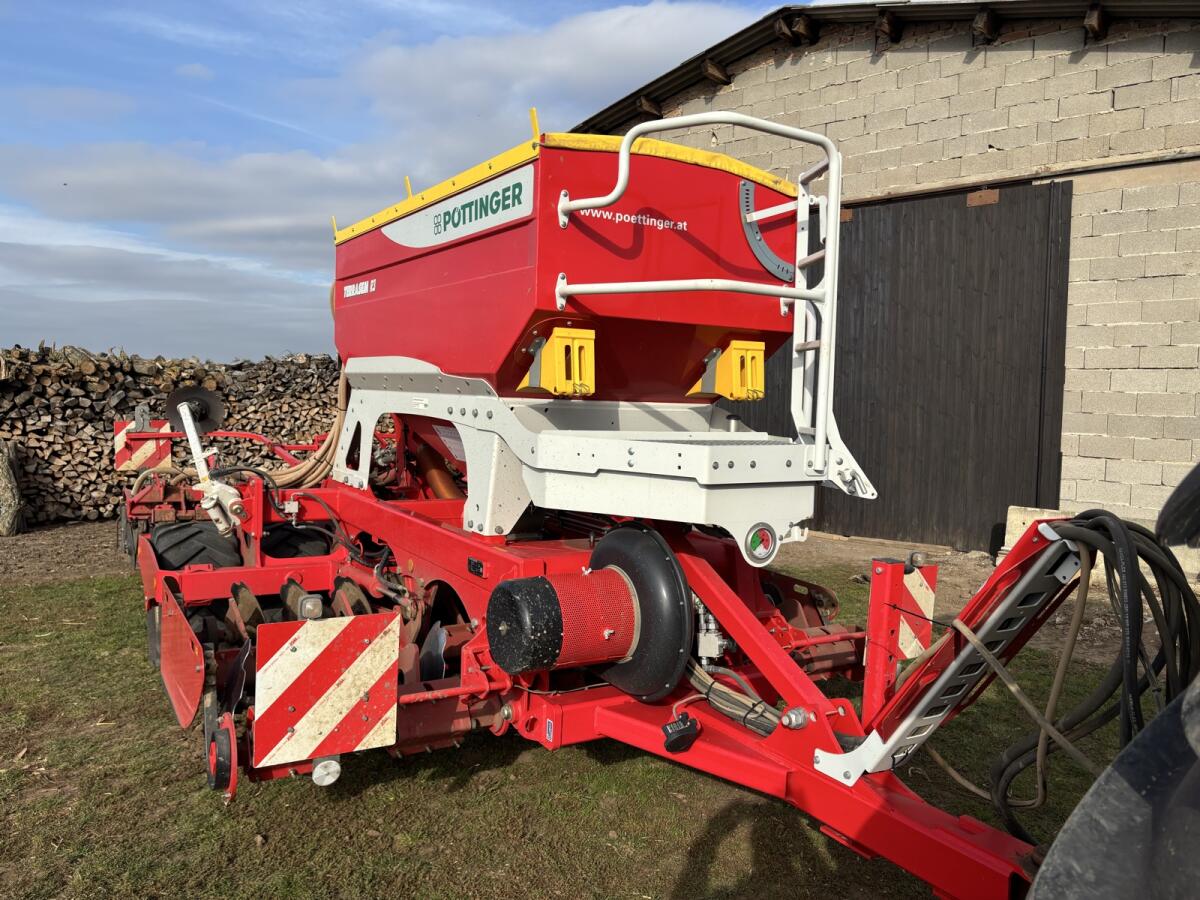 Pöttinger Terrasem R3 2