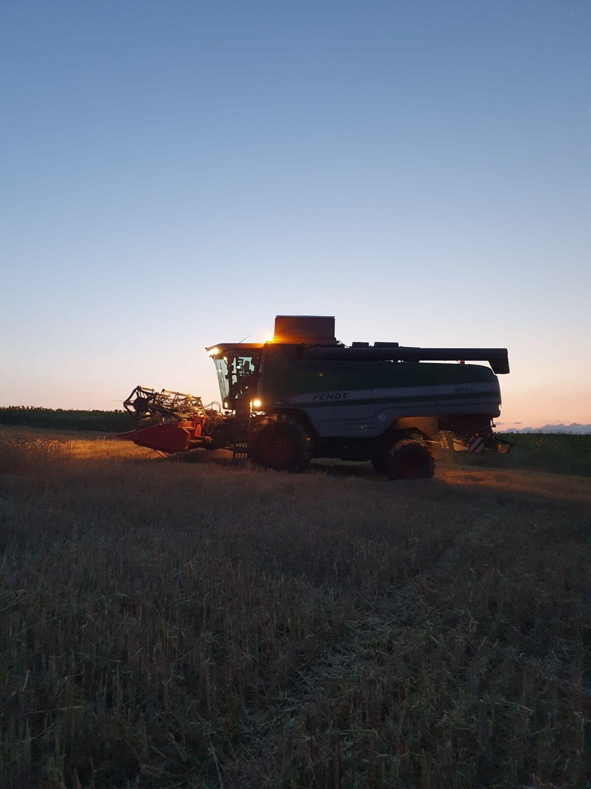 Mähdrescher Fendt 5275 C 3