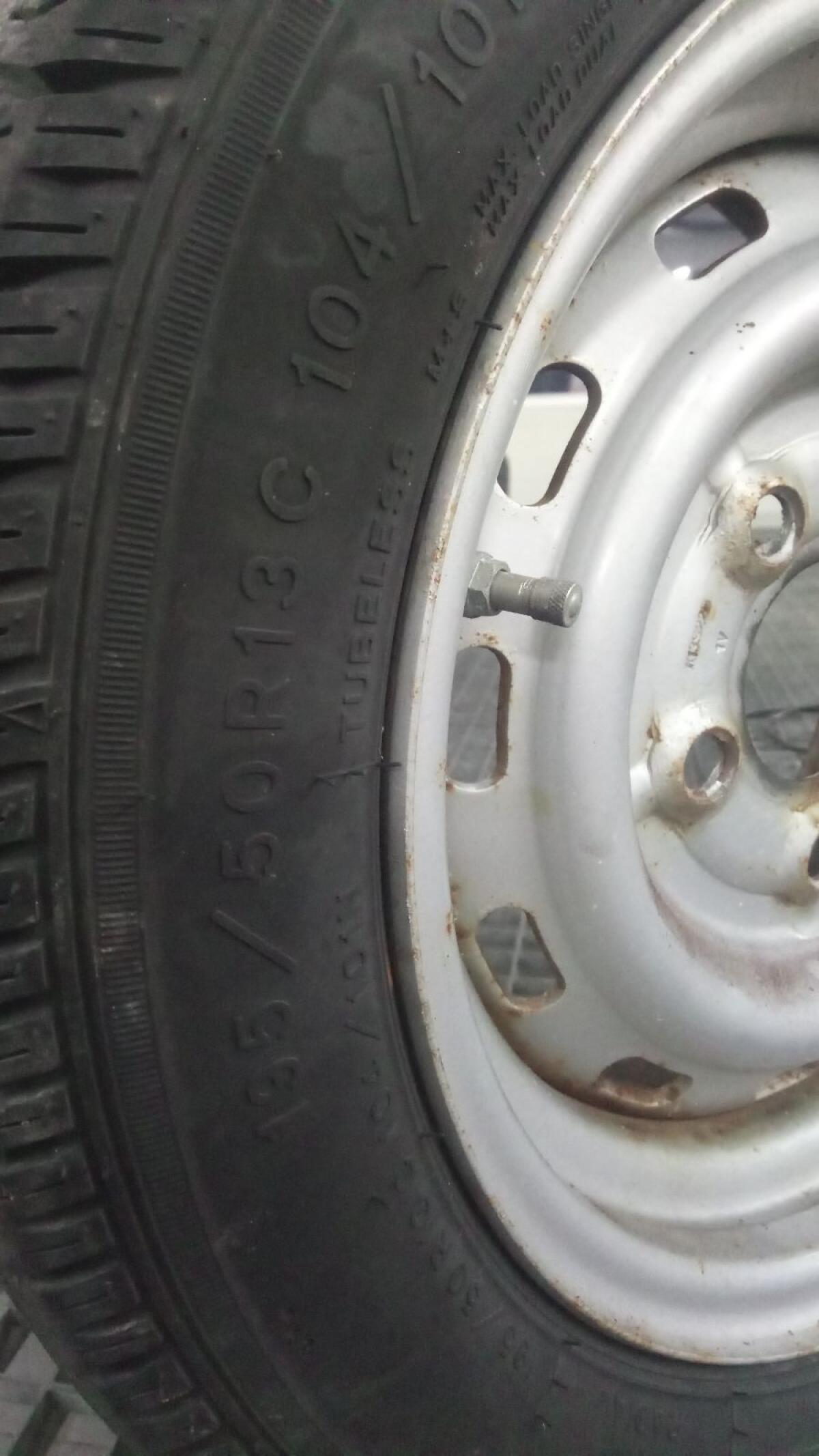 Anhänger Räder Radsatz 195/50-13 3