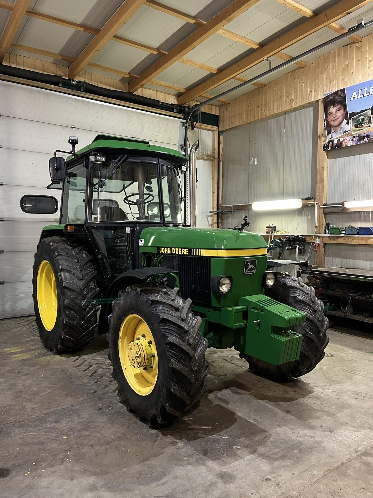 John Deere 2850 2