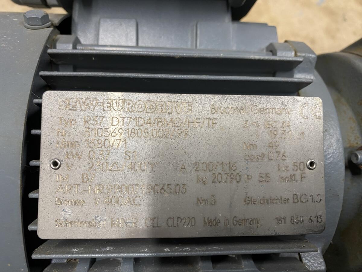 SEW Getriebemotor 2