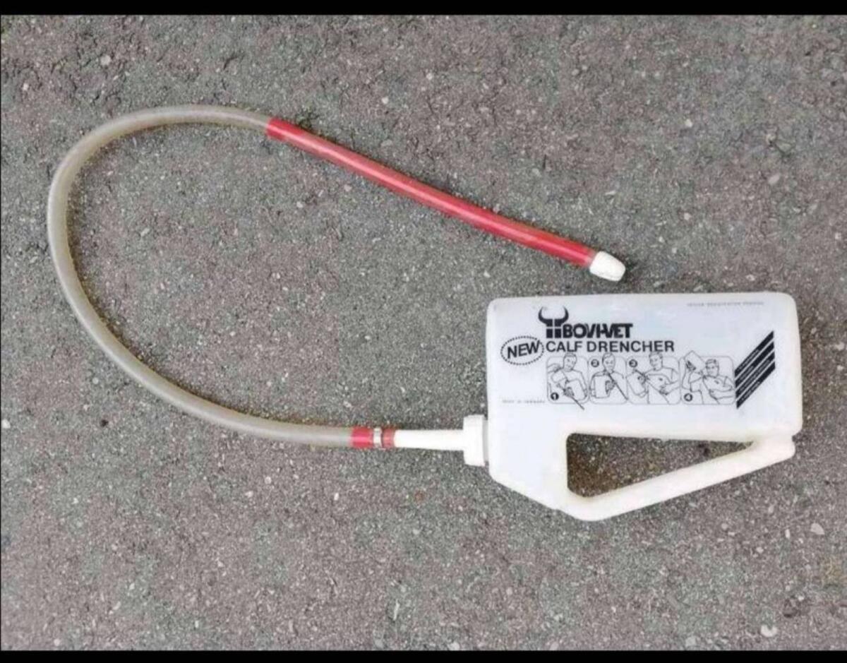 Drencher BOVI-Vet, Magnet-Eingeber, Ohrmarkenzange 2