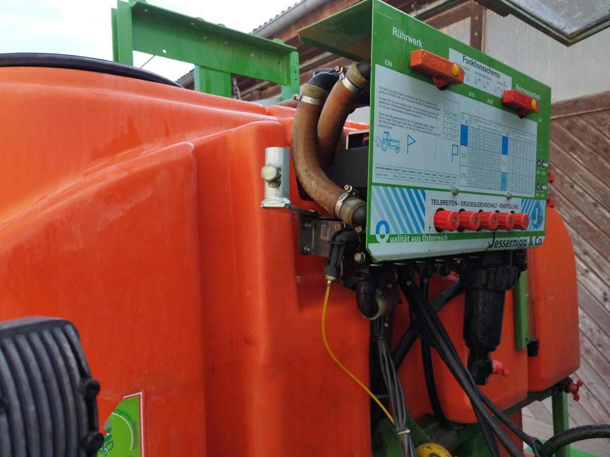 Jessernigg Feldspritze 15m 1.000l 3