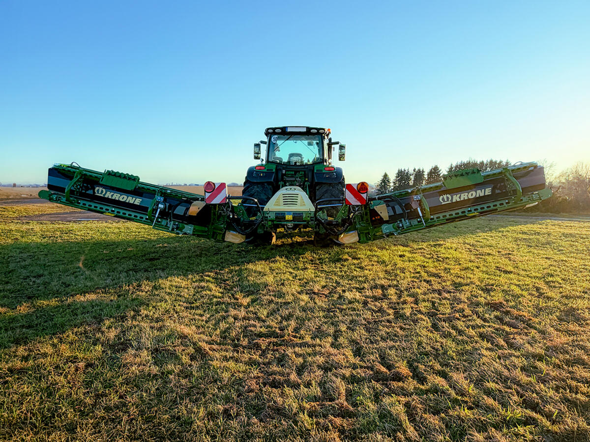 Krone Easy Cut B 1000 CV C und Krone Easy Cut F 400 CV Fold 3
