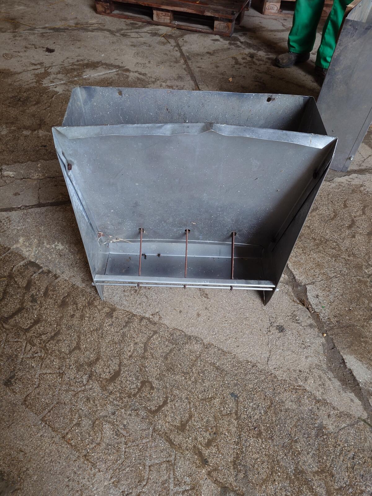 Verkaufe Nirofutterautomat 3